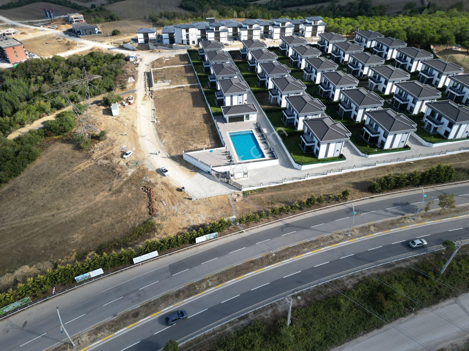 Kabaoğlu'da Zirve Konumda Villaların Hemen Yanı 666 M2 Arsa - Görsel 22