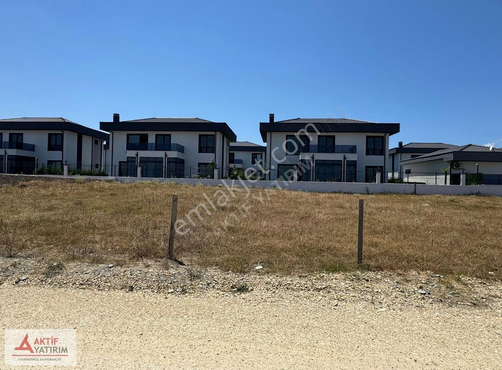 Kabaoğlu'da Zirve Konumda Villaların Hemen Yanı 666 M2 Arsa