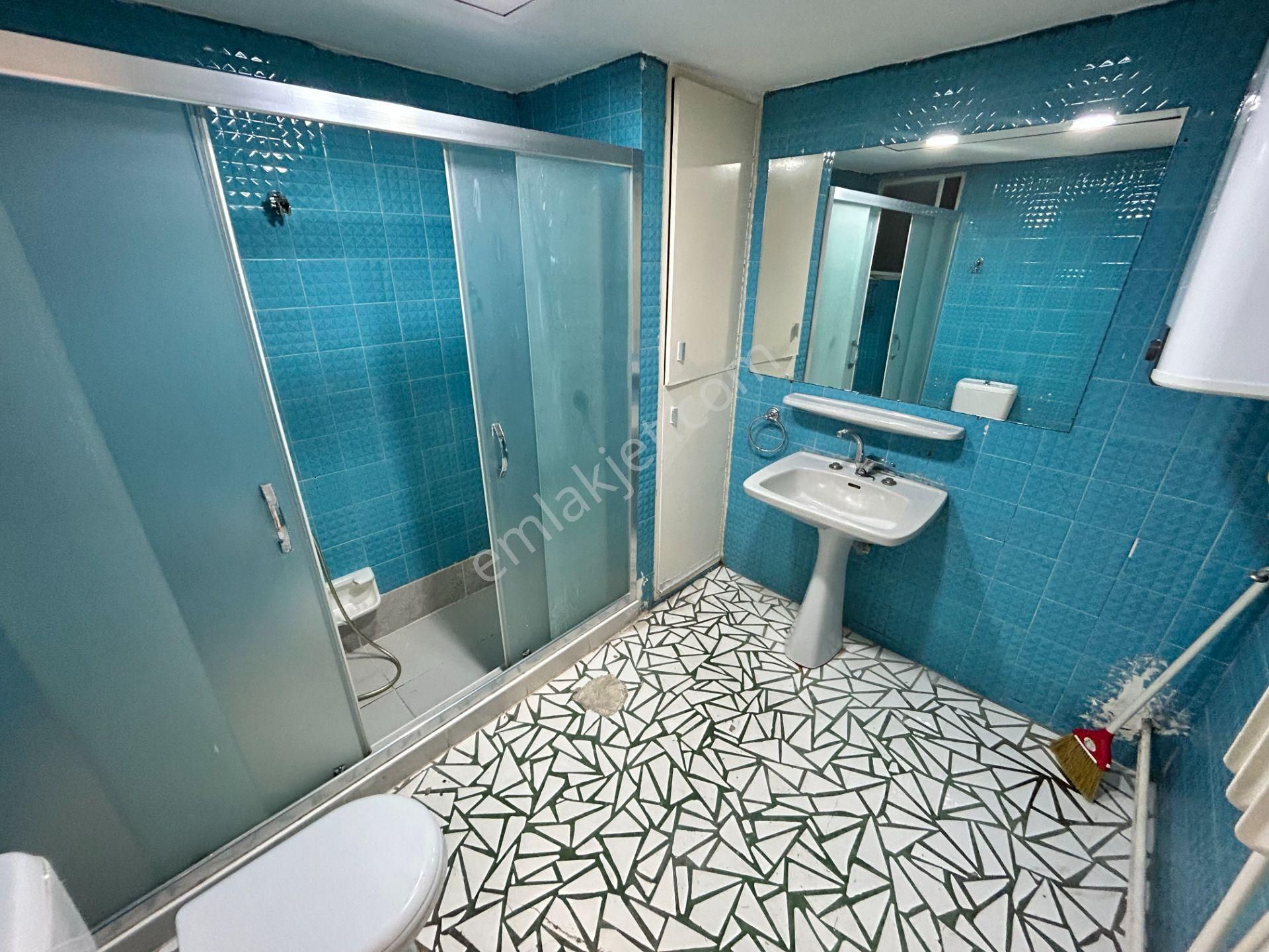 Karşıyaka Da, Harika Deniz Manzaralı Kiralık Yalı Dairesi - Görsel 19
