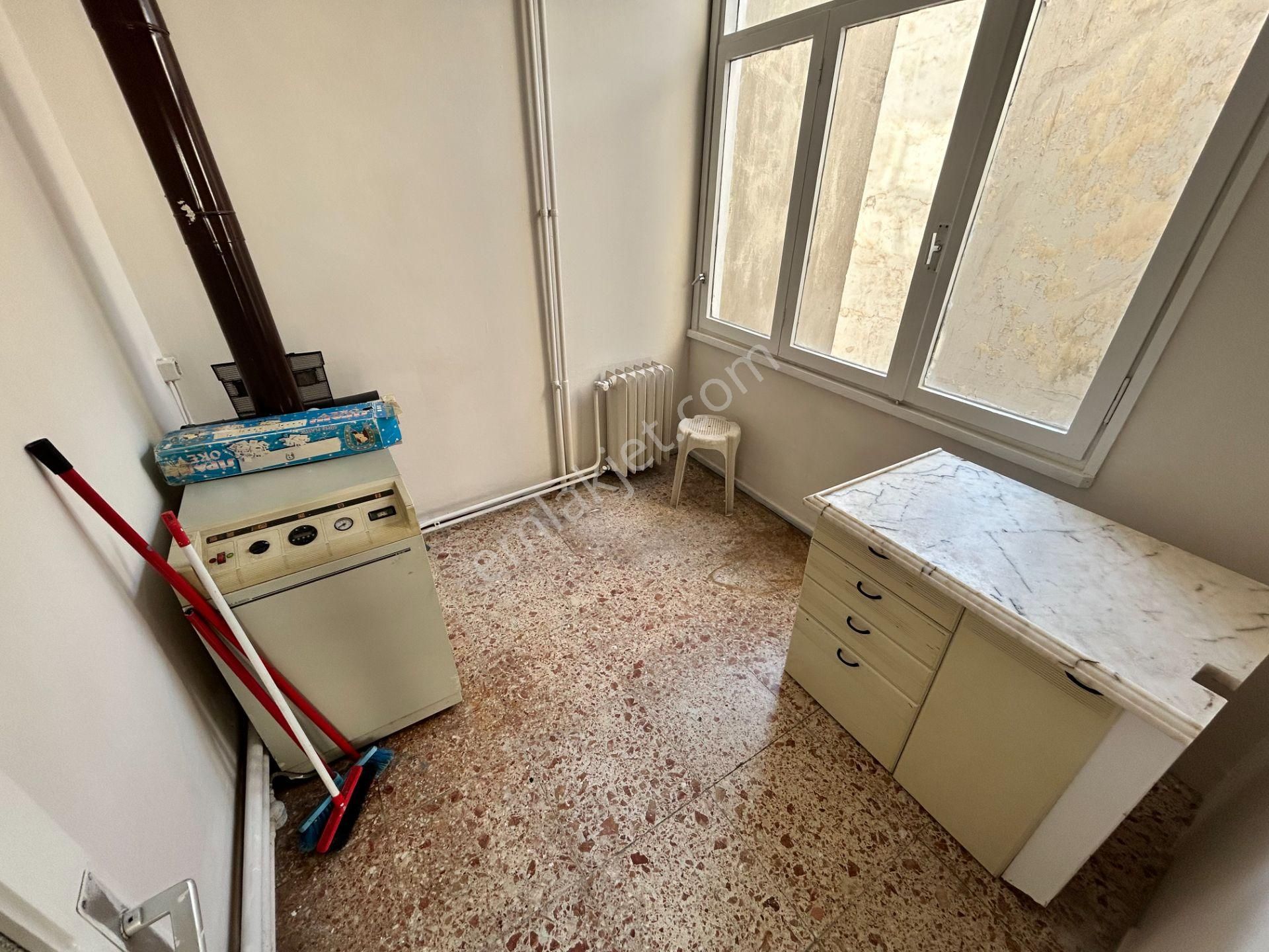 Karşıyaka Da, Harika Deniz Manzaralı Kiralık Yalı Dairesi - Görsel 16