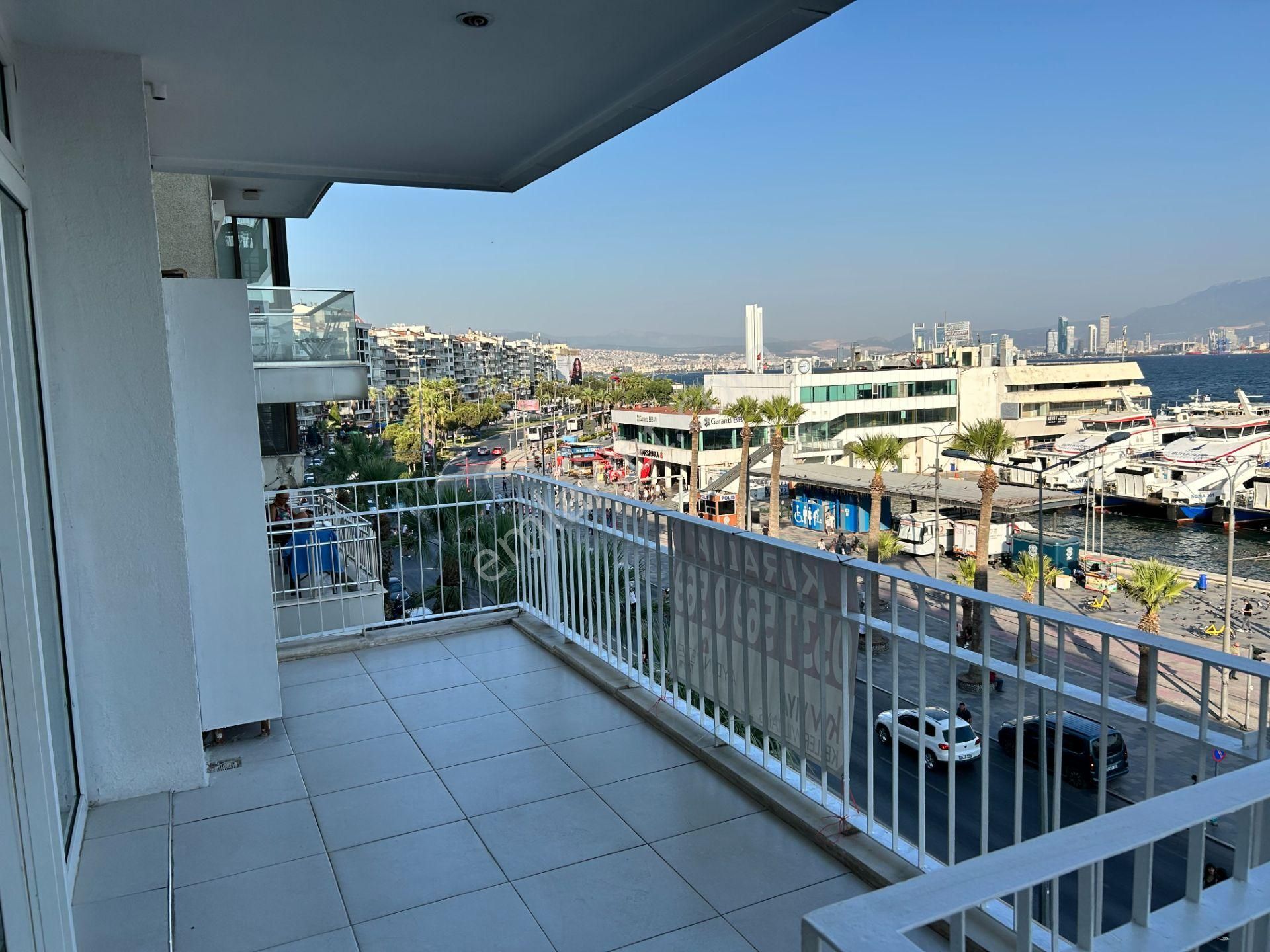 Karşıyaka Da, Harika Deniz Manzaralı Kiralık Yalı Dairesi - Görsel 5