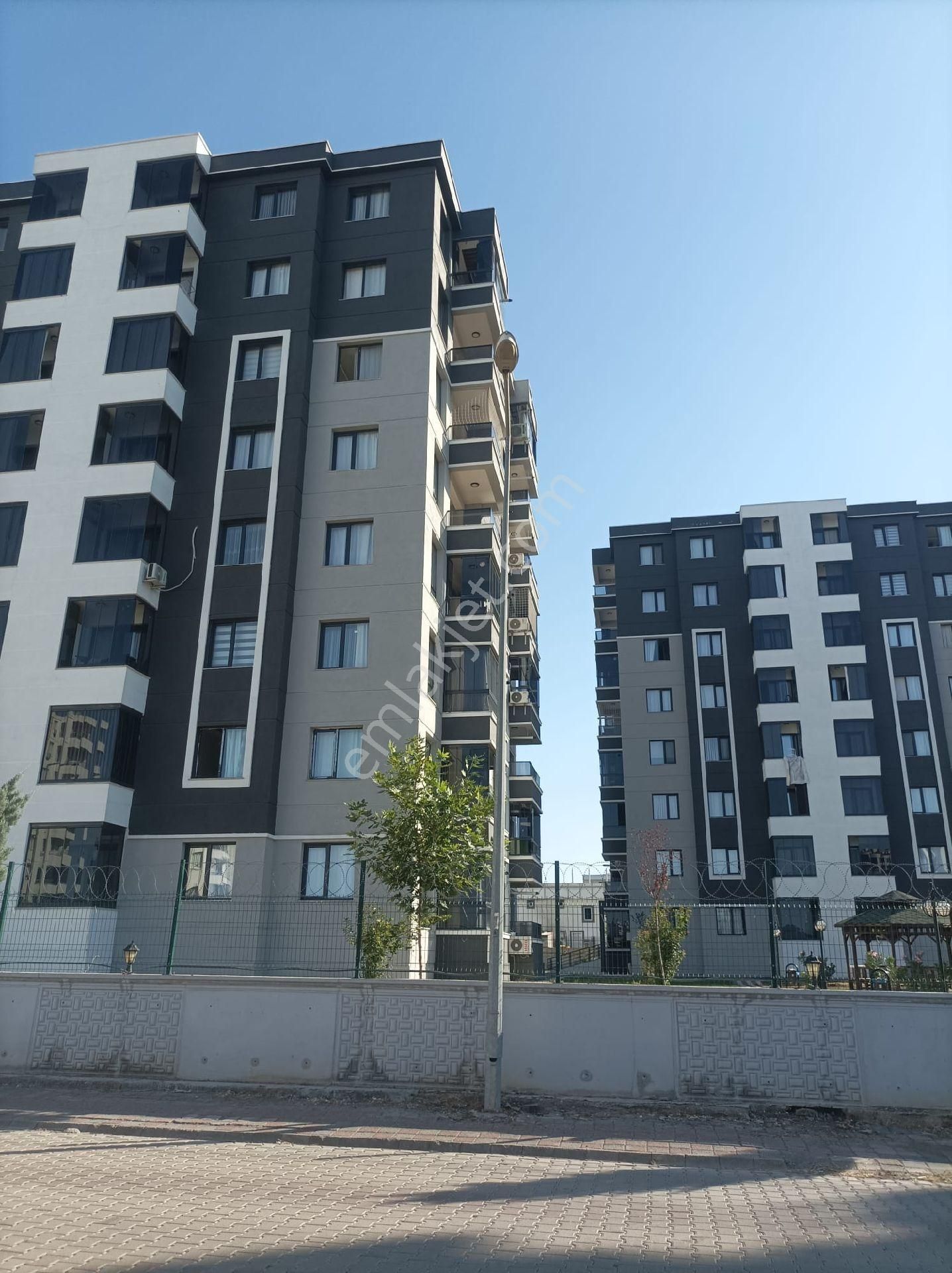 Bölgenin En Geniş 2,5+1i Acil Satılıktır