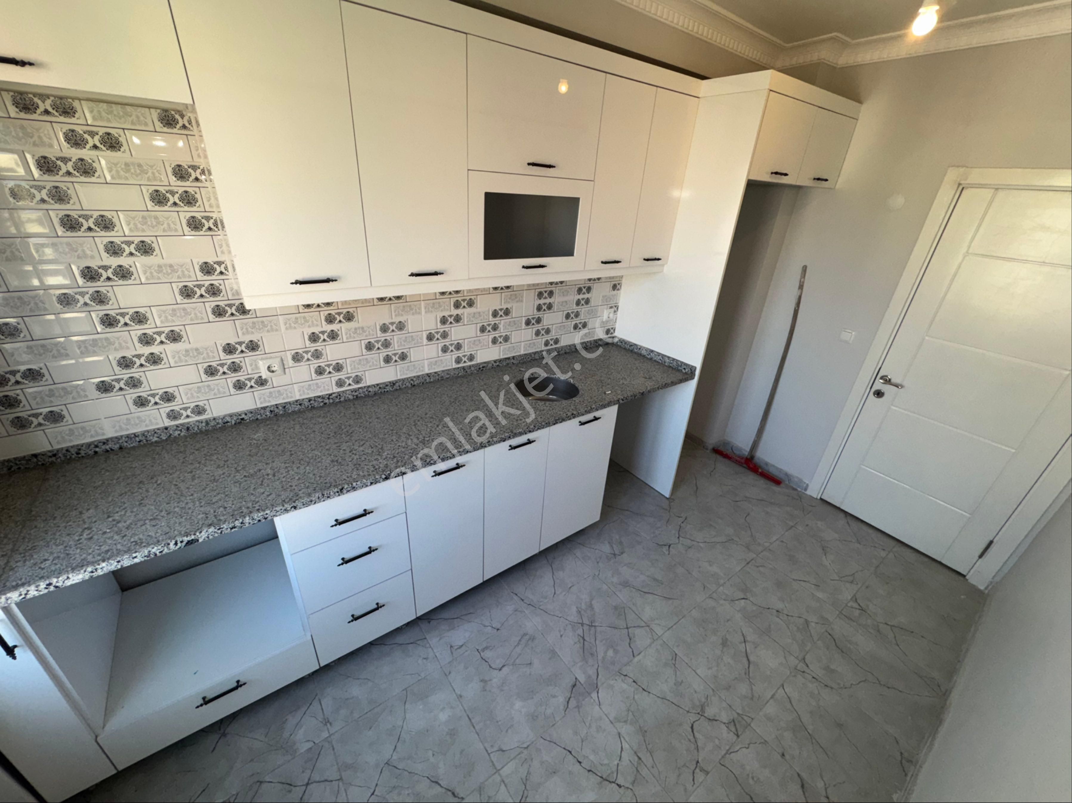 Zafer Yapıdan Satılıksıfırdubleksdaire 4+2 180m2asansörlü2daireşeklinde İstanbulsultangaziesentepemh - Görsel 11