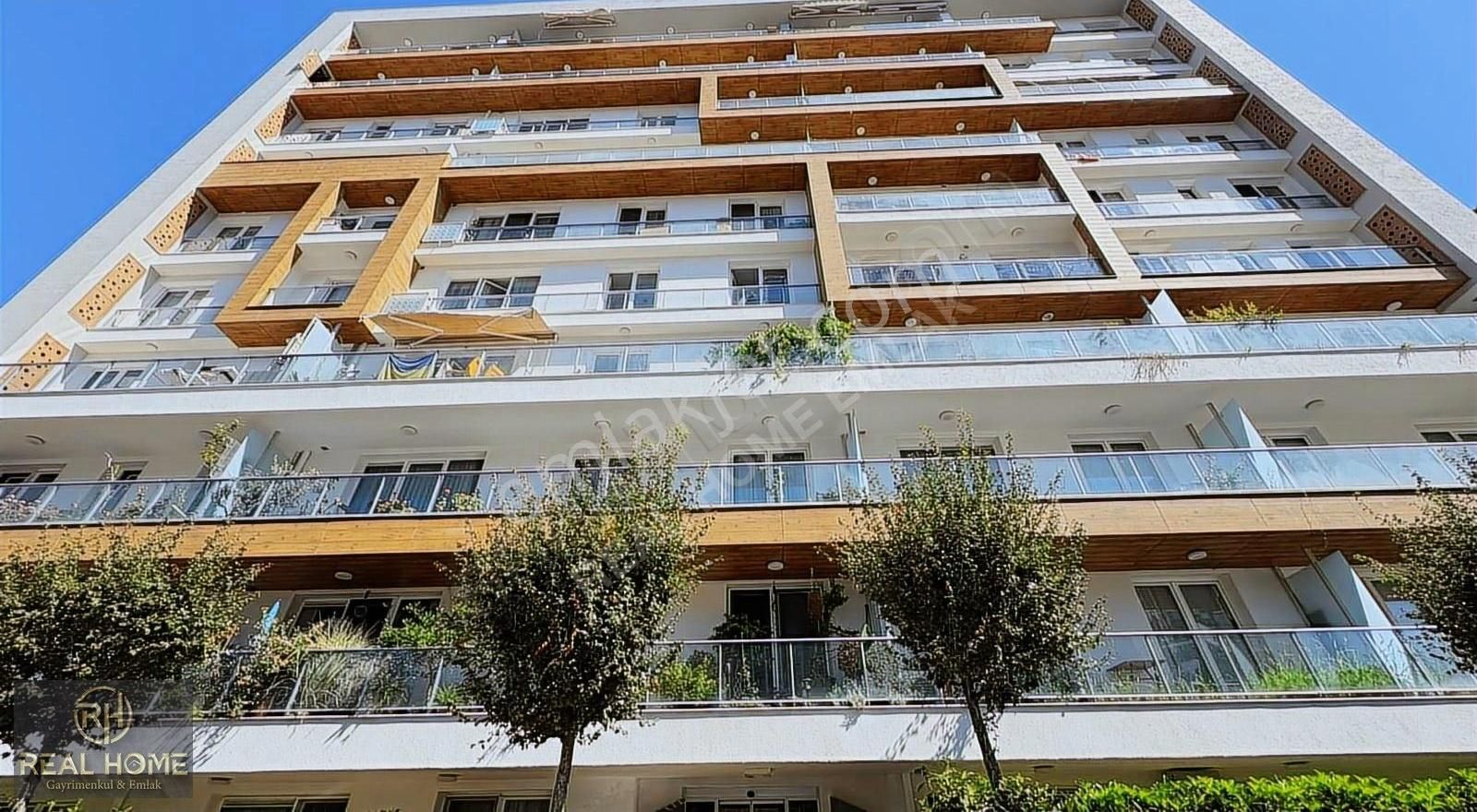 Halkalı Lounge 2 Sitesinde Ara Kat Güney Cephe 1+1 Kiralık Daire