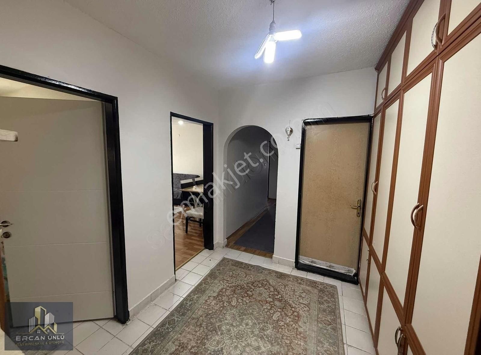 Ercan Ünlü'den İçerisi Yapılı Güzel Konumda İldem A Dairesi - Görsel 4