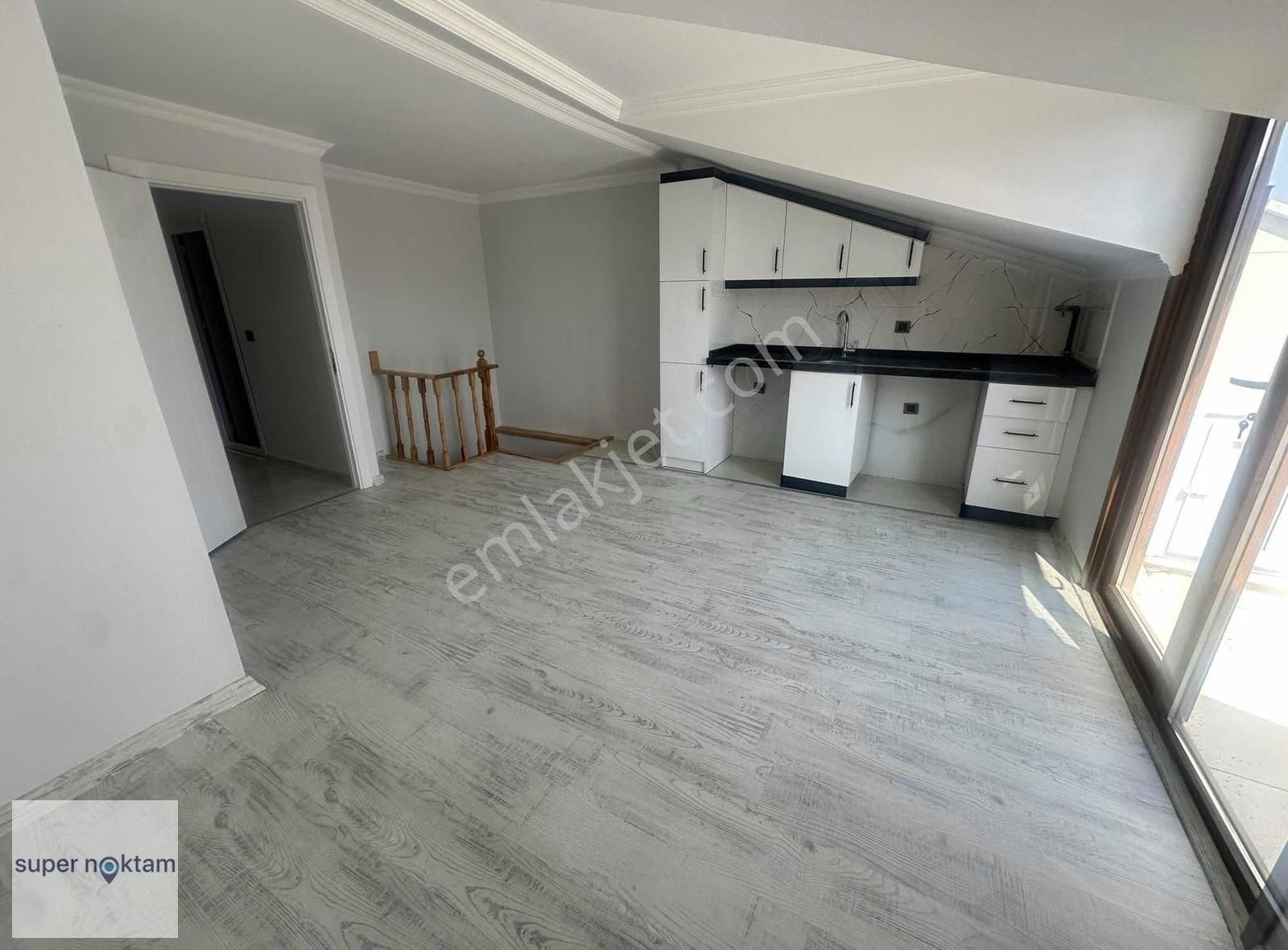 Atatürk Mahallesi Satılık İskanlı Asansörlü 3+2 Dubleks Daire