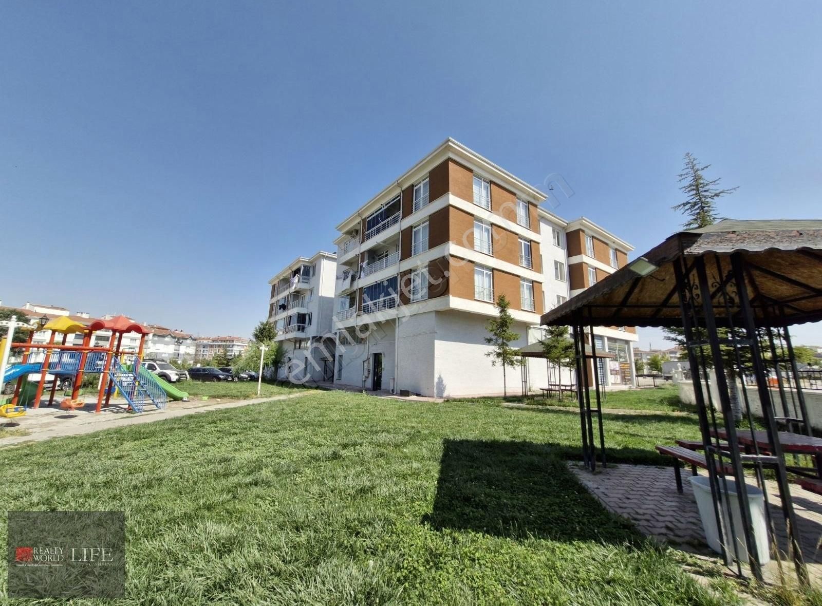 Rw Lıfe// Emek Mah. Ara Kat Eşyalı 2+1 110m2 Kiralık Daire