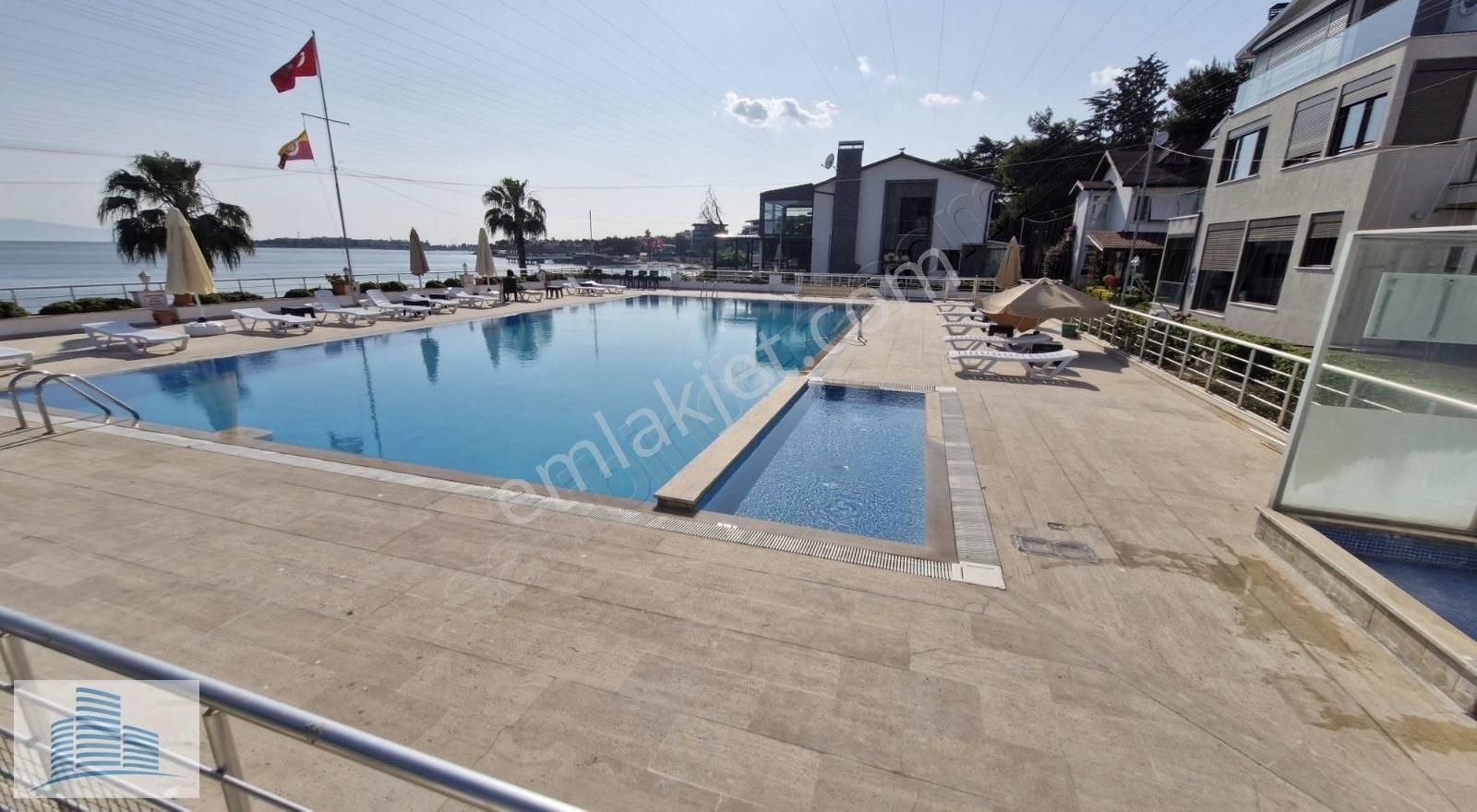 T&r Gayrimenkul Den Denize Sıfır Havuzlu Kiralık Villa