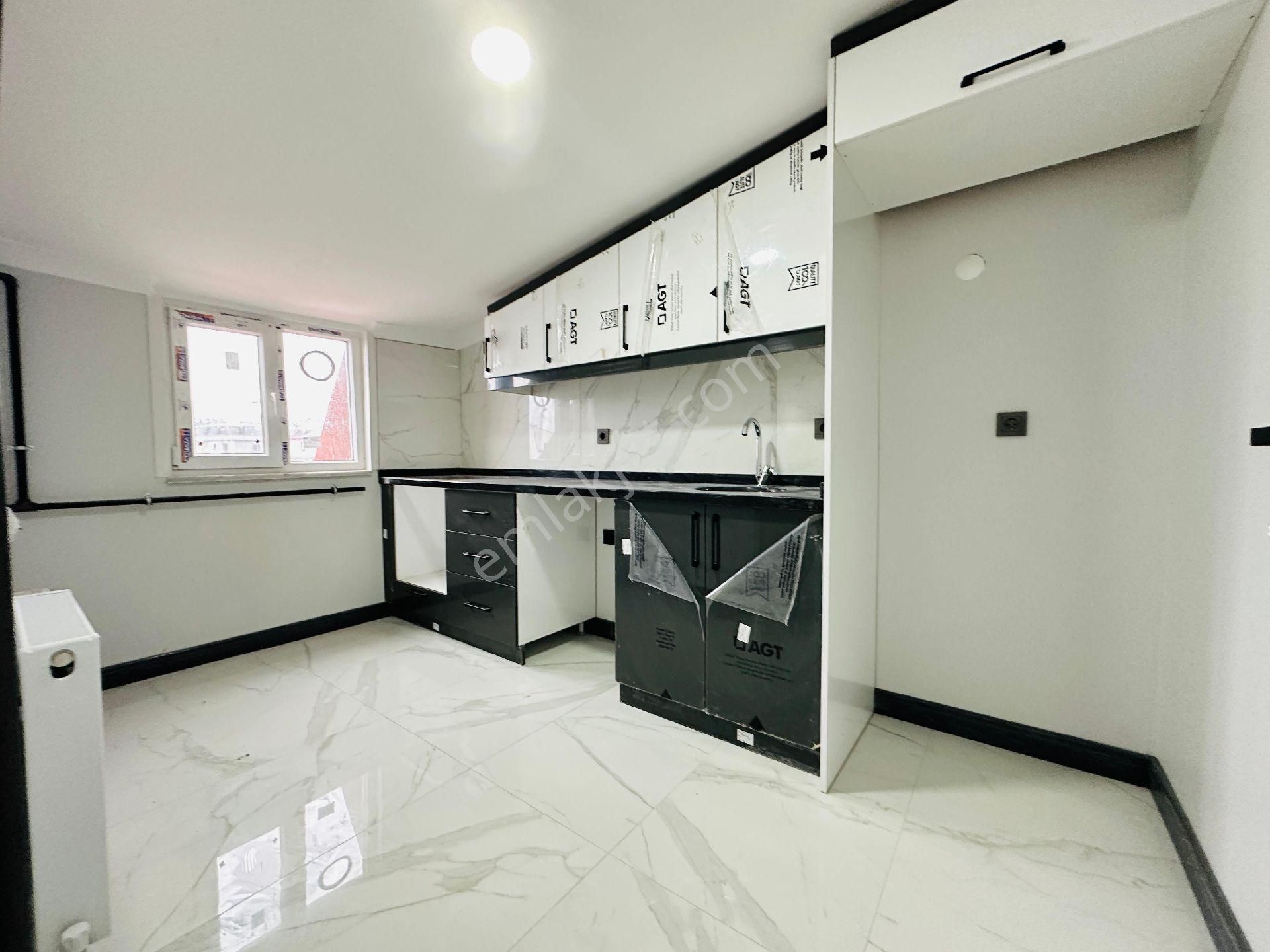 Acil Çekmeköy Ekşi Oğlu Mah.satılık 170.m 4+1 Lüx Üst Düblex - Görsel 28