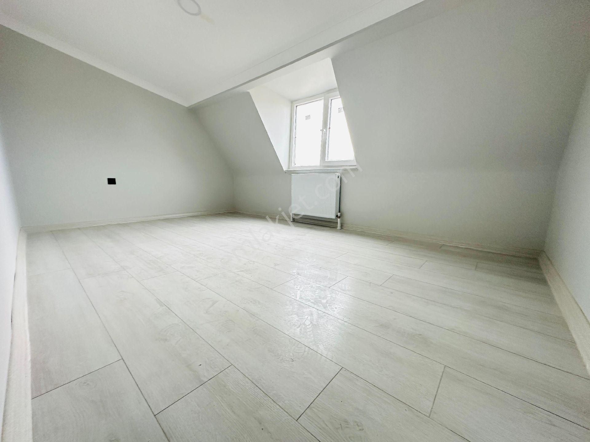 Acil Çekmeköy Ekşi Oğlu Mah.satılık 170.m 4+1 Lüx Üst Düblex - Görsel 15