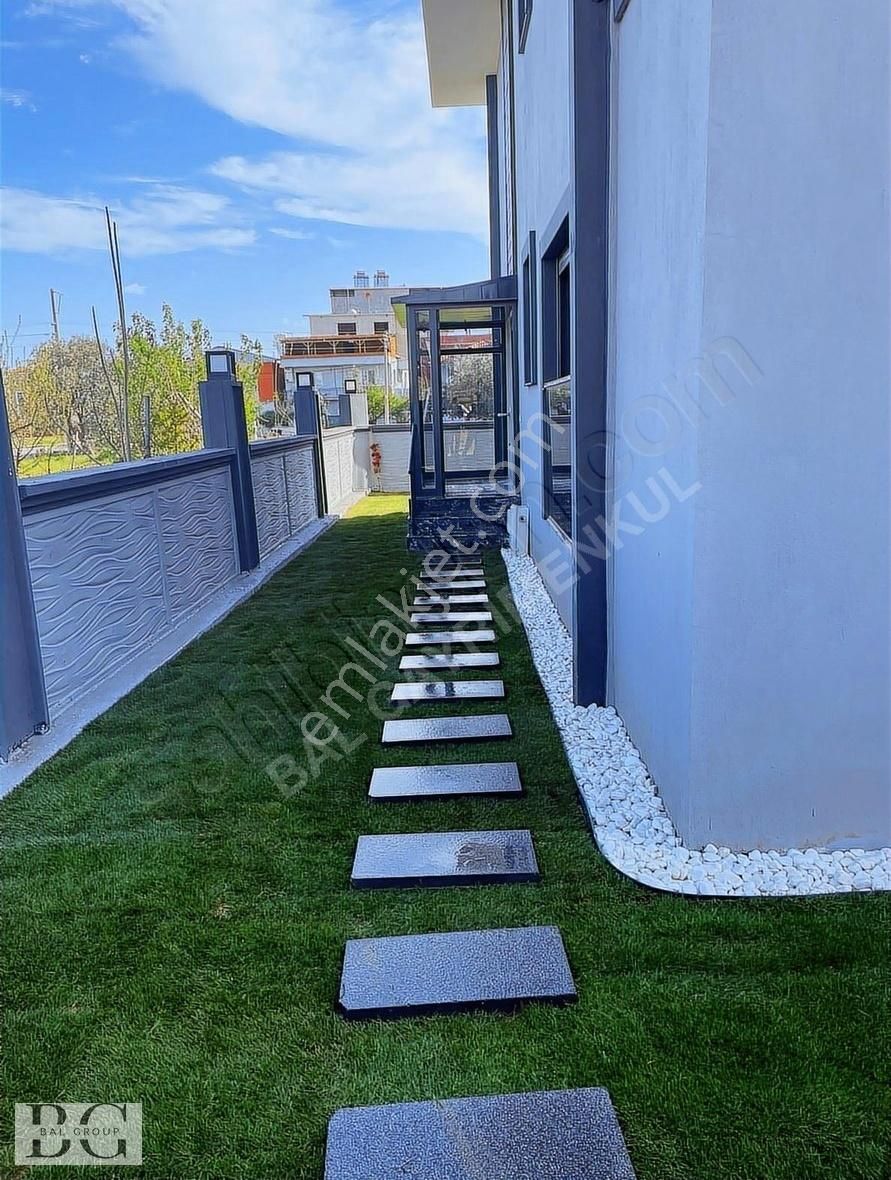 Bal Gayrimenkul -gölcüklerde Kapalı Mutfak Yerden Isıtmalı Villa - Görsel 26