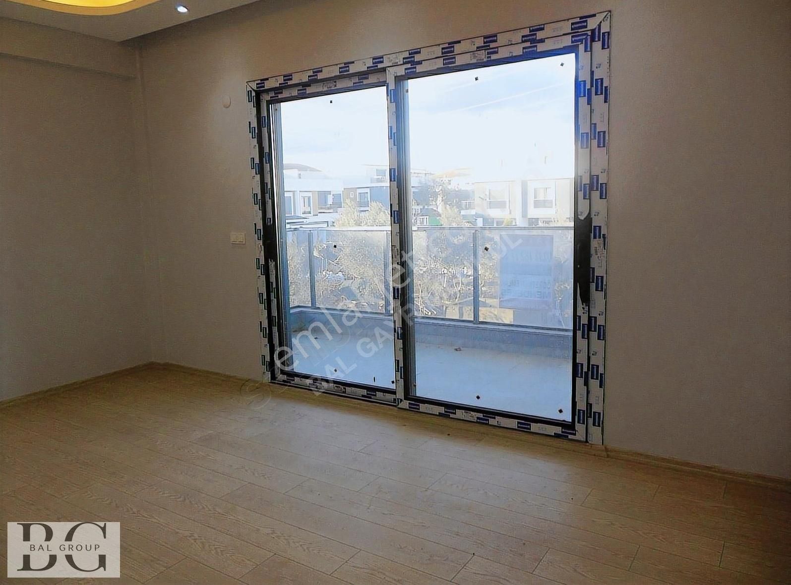 Bal Gayrimenkul -gölcüklerde Kapalı Mutfak Yerden Isıtmalı Villa - Görsel 17