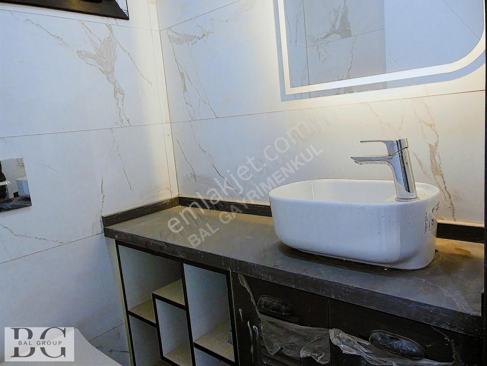 Bal Gayrimenkul -gölcüklerde Kapalı Mutfak Yerden Isıtmalı Villa - Görsel 5