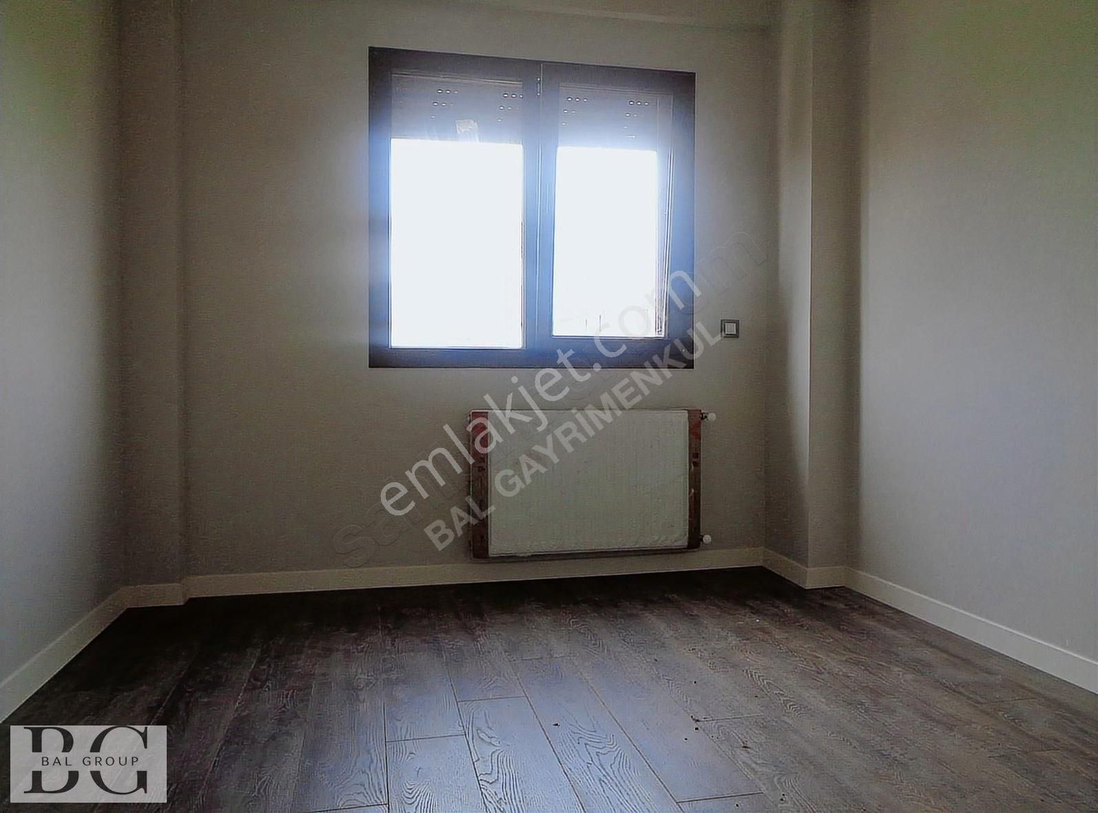 Bal Gayrimenkul - Mithatpaşada İzbana Yakın Ferah 4+1 Şık Villa - Görsel 3