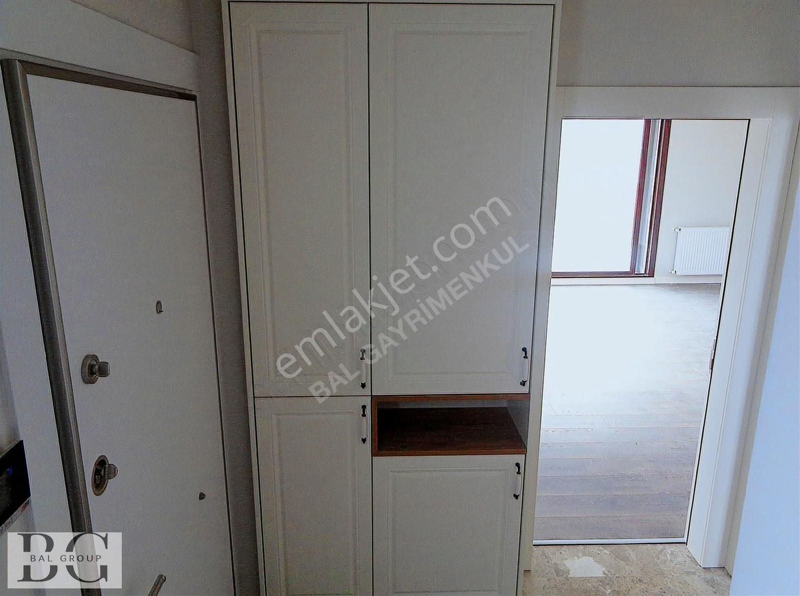 Bal Gayrimenkul - Mithatpaşada İzbana Yakın Ferah 4+1 Şık Villa - Görsel 25
