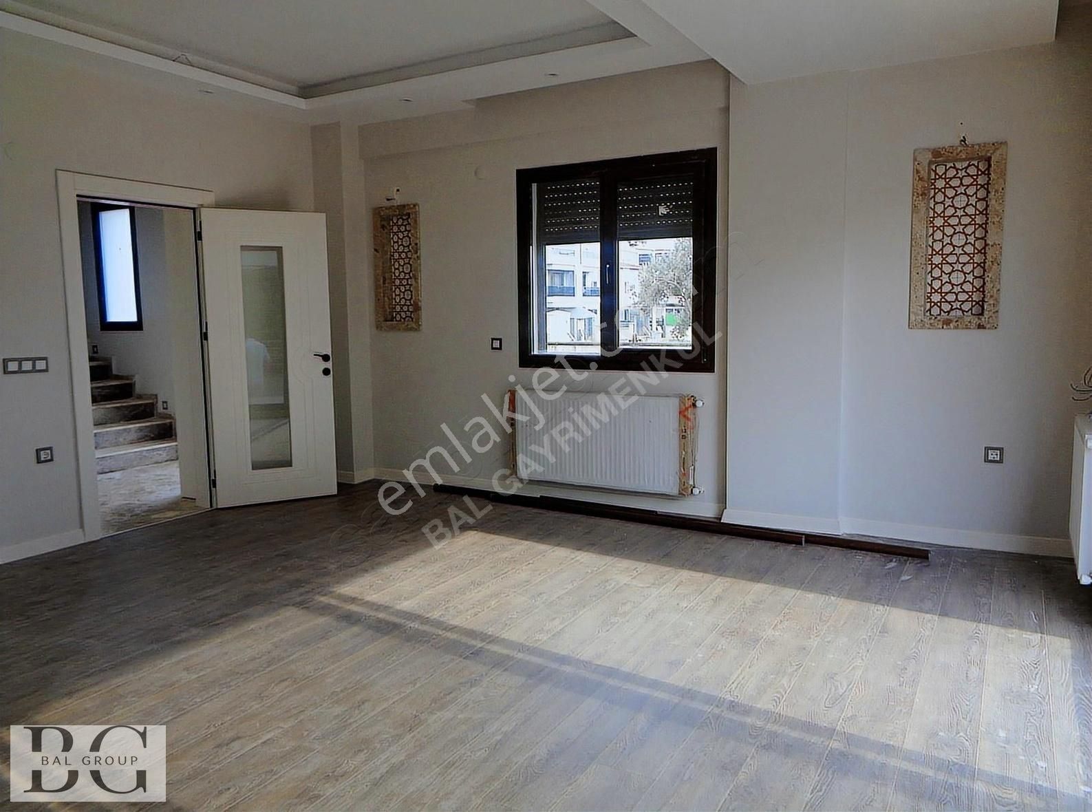 Bal Gayrimenkul - Mithatpaşada İzbana Yakın Ferah 4+1 Şık Villa - Görsel 11
