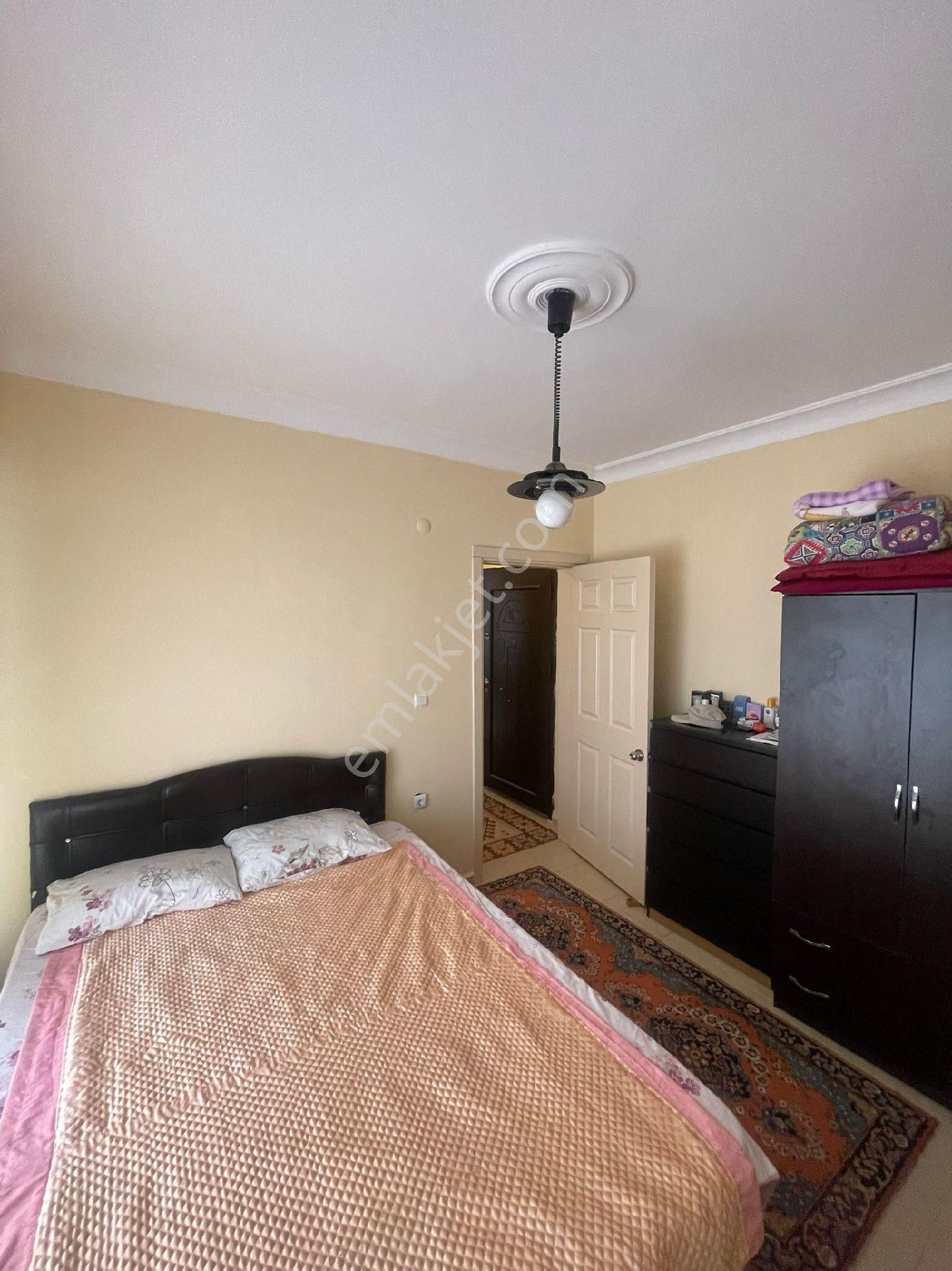 Merkezde 1+1 Satılık Daire