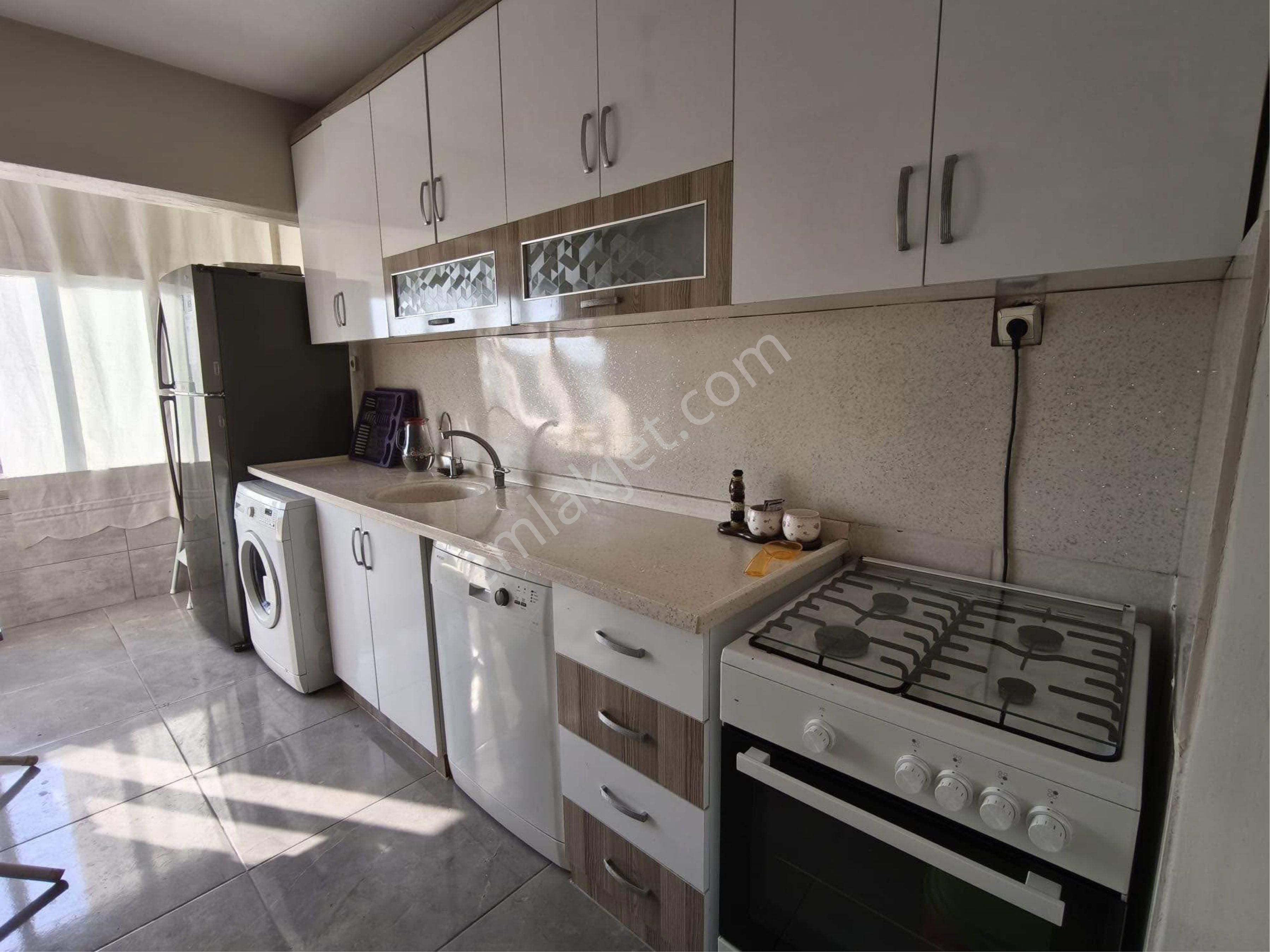Yenibaraj – Boğalar Avm Civarında Full+full Eşyalı 2+1 Kiralık Daire!