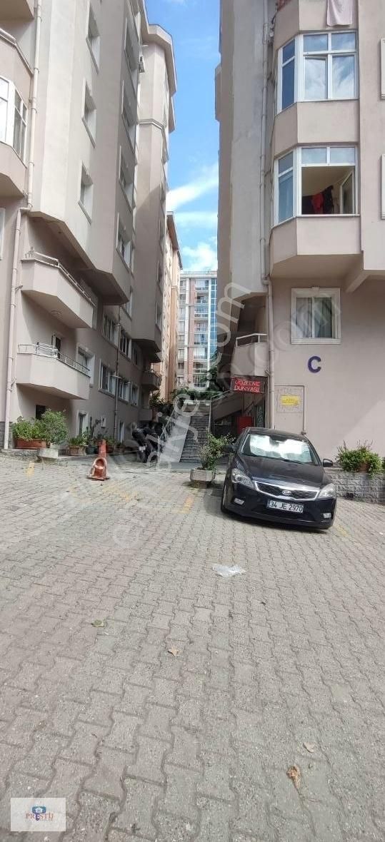 Tatlısu Yunusemre Sit. Güvenlik, Açıkotopark, Çocukoyun Alanlı
