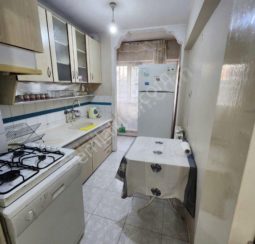 Üçyol Metro 150 Mt Arakat Eşyalı Daire