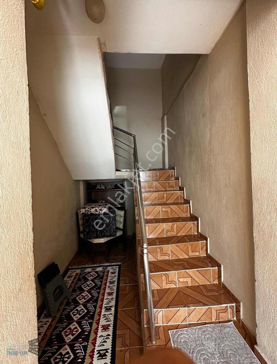 Arabayatağında 3 Katlı Müstakil Bina