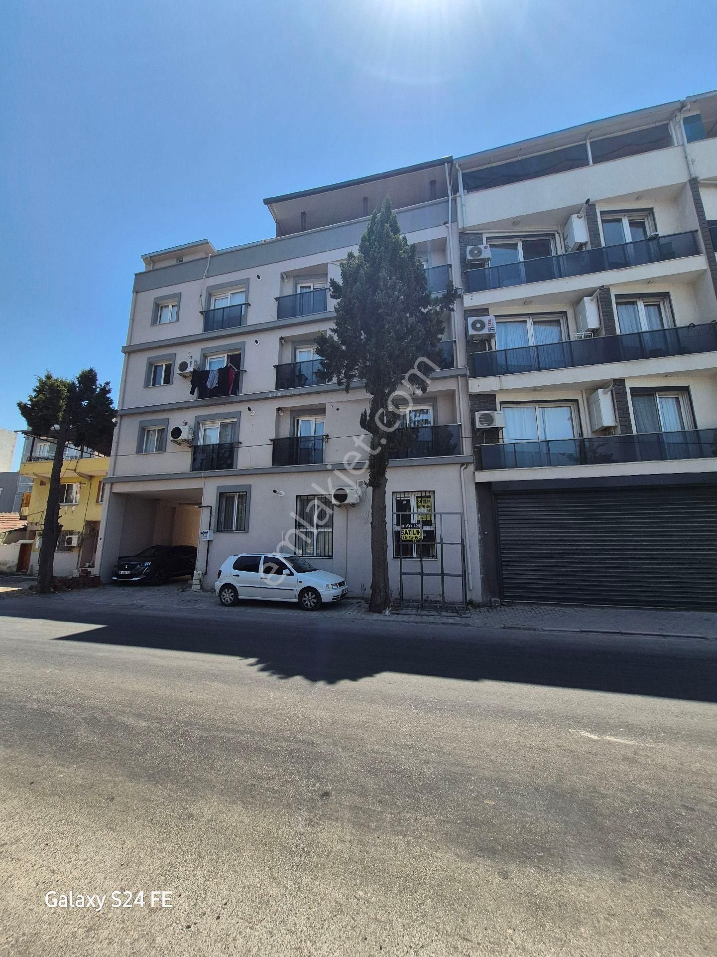 Bornova Pınarbaşında 2+1 Kiralık Lüks Daire