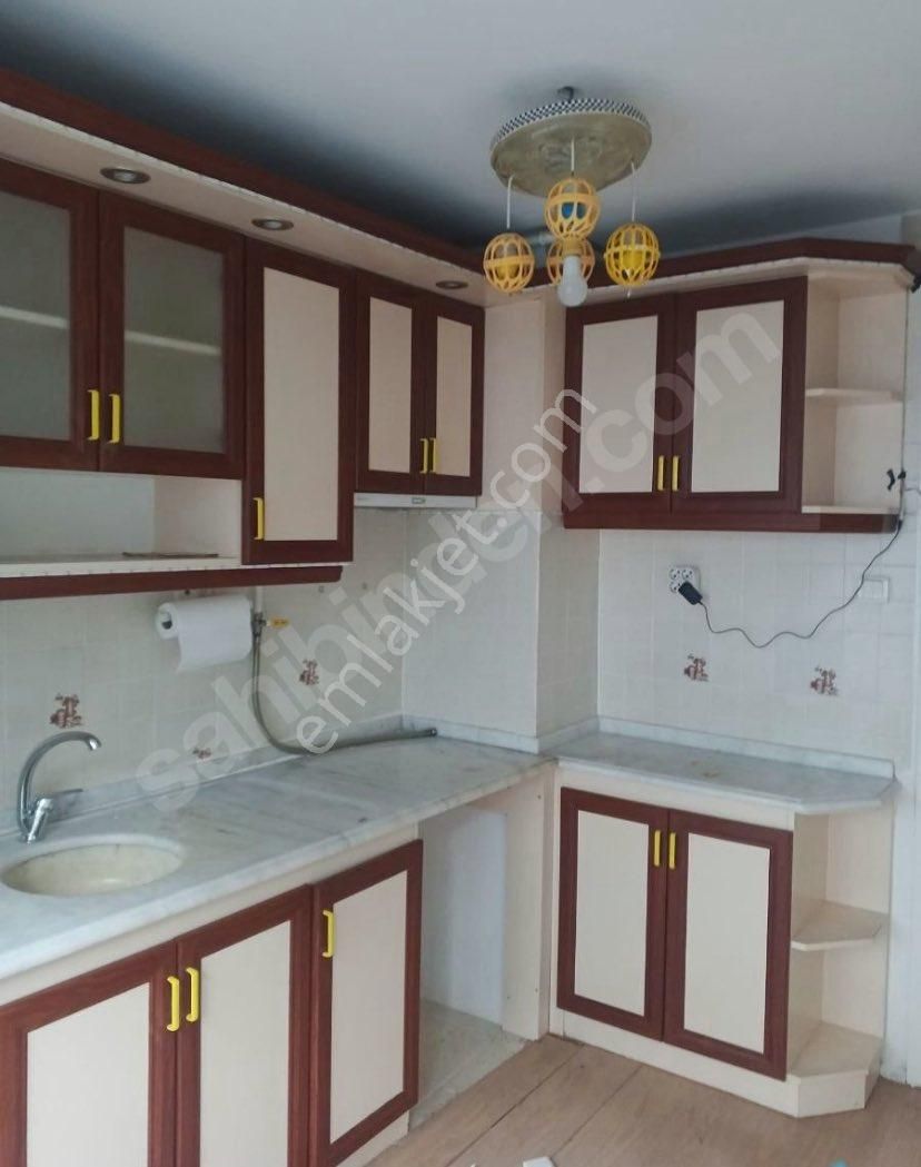 Bahçelievlerde 3+1 Hareketli Lokasyon Kiralık Daire Doğalgazlı