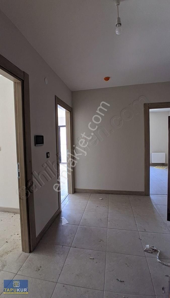 Toki 15 Temmuz Evlerinde Oturum Hazır 3+1 125 M2 Tapukur'dan