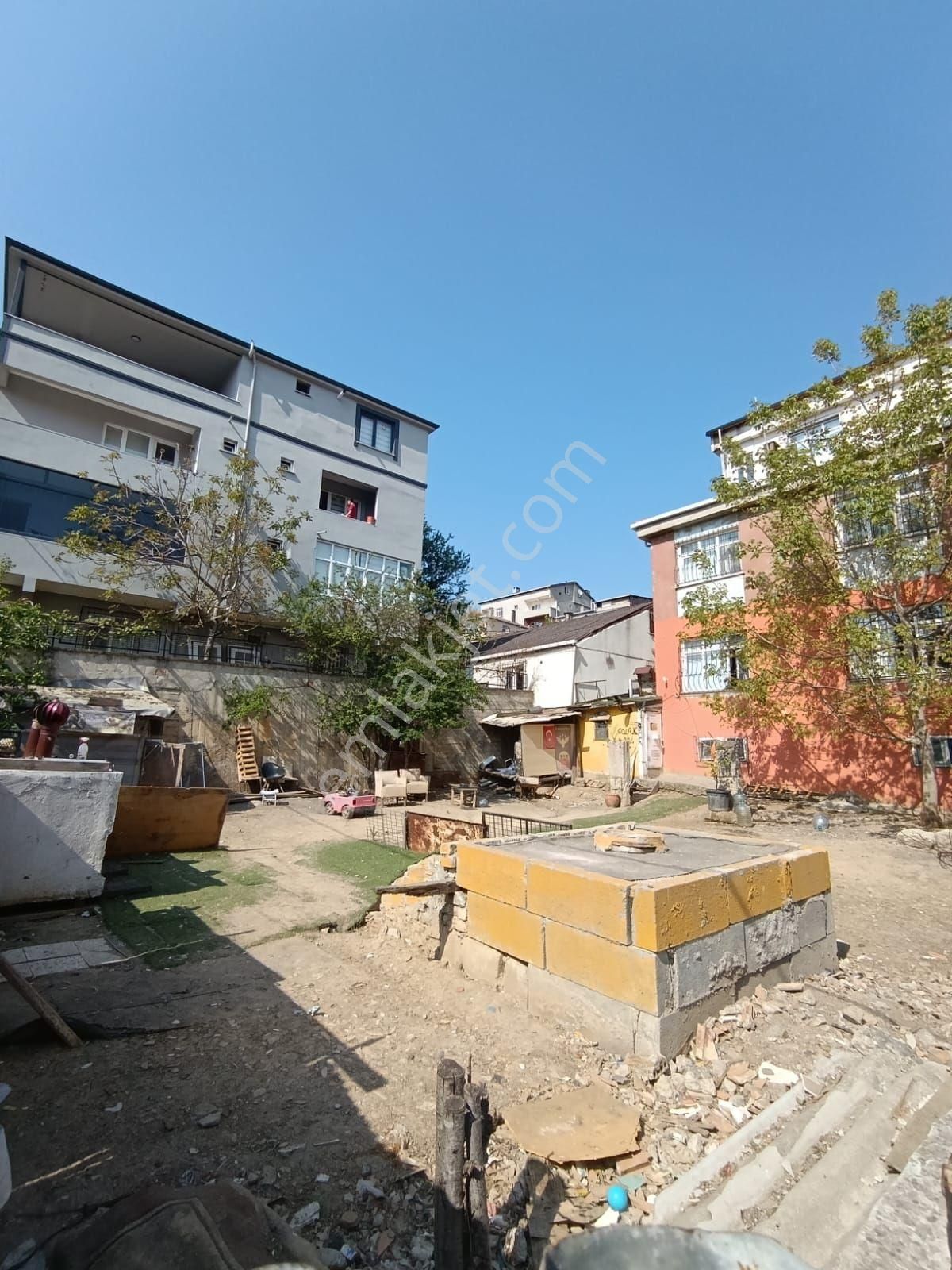 Sultanbeyli Ahmet Yesevide Acil Satilik Arsa