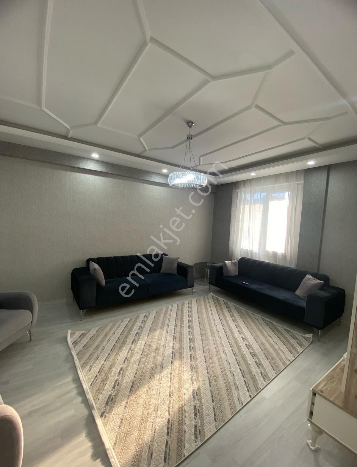 Bağcılar Hashavar Caddesi Piyale Park Düğün Salonu Civarında 3+1 Satılık Daire