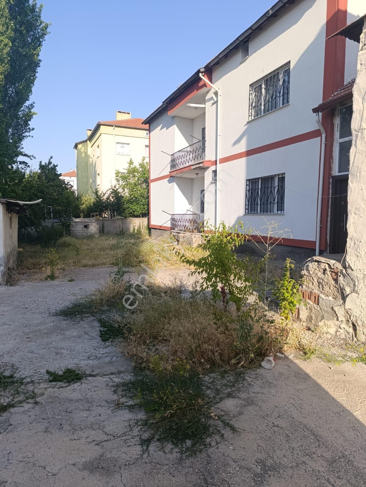 Şarkışla Hsk Rönesans Emlaktan Esentepede Satılık 2 Katlı Ev Ve Müştemilat - Görsel 2