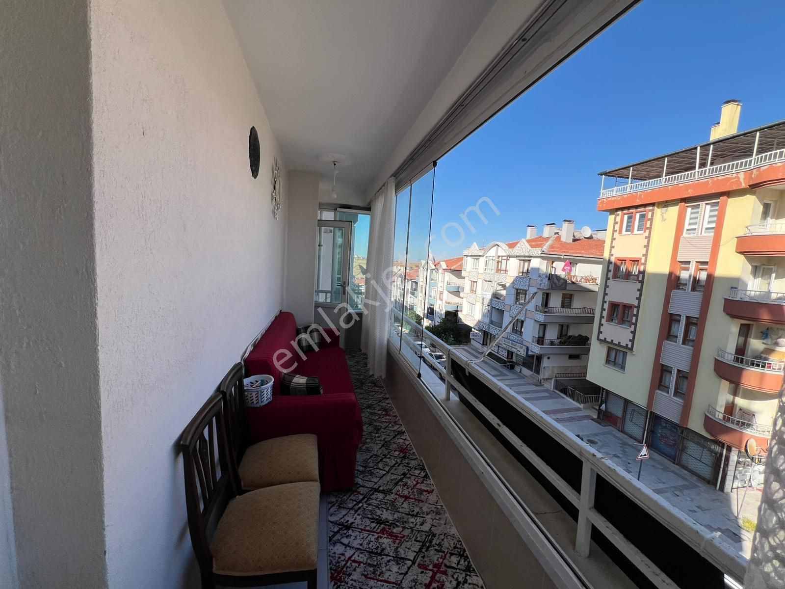 Bey’den 3+1 Cadde Üstü Asansörlü Masrafsız Sil Süpür Otur Daire!!!
