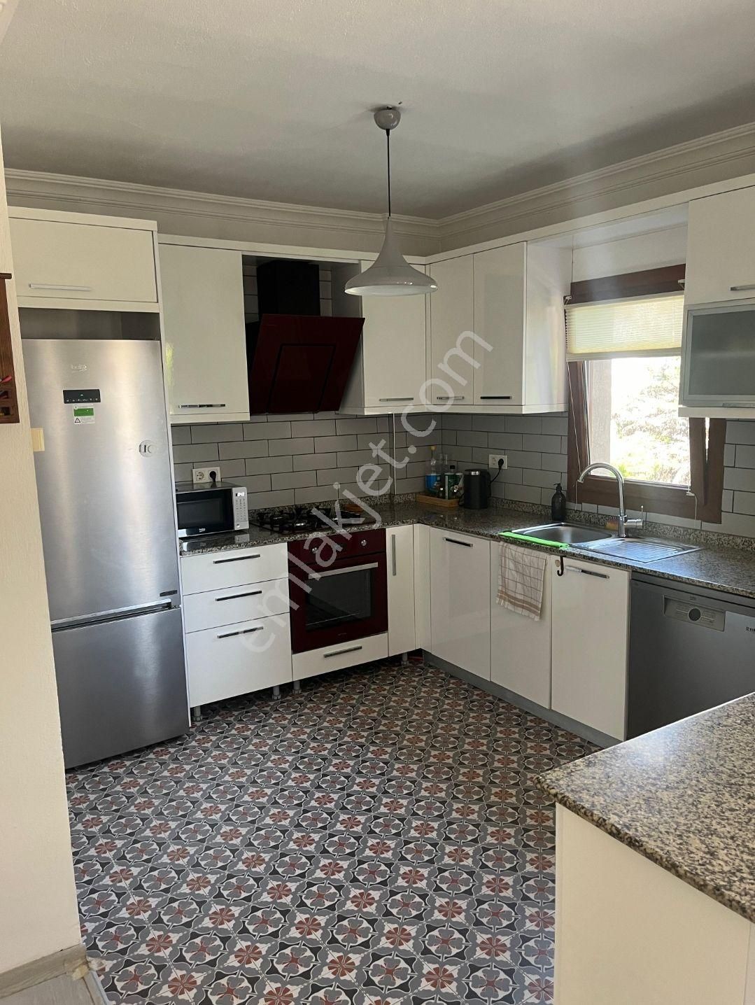 Bodrum Gümüşlük Yıllık Kiralık Bahçe Katı Daire