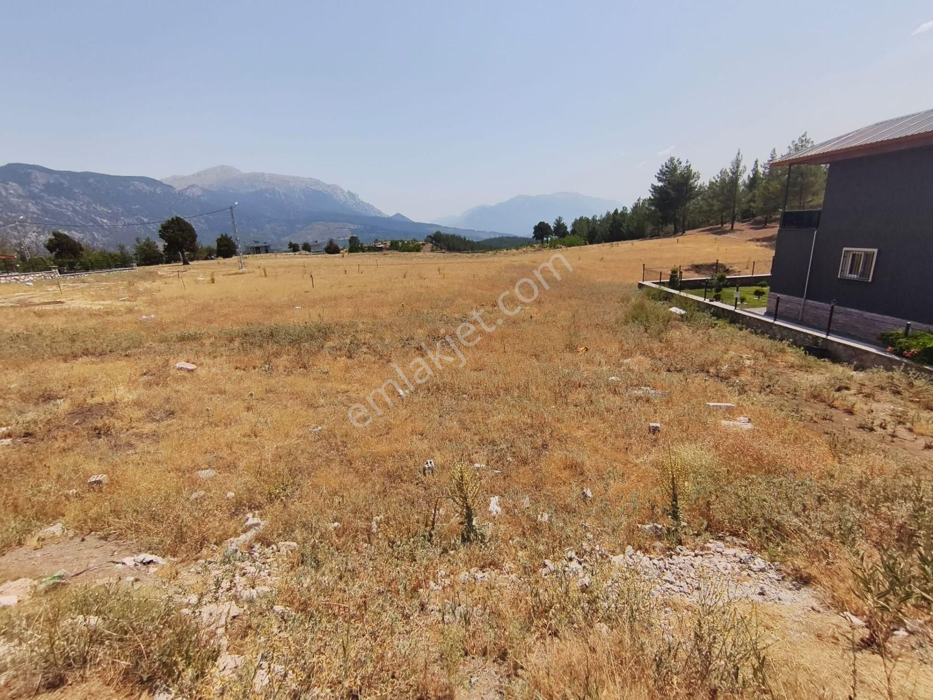 Pozantı Kar Emlaktan 480 M2 Arsa