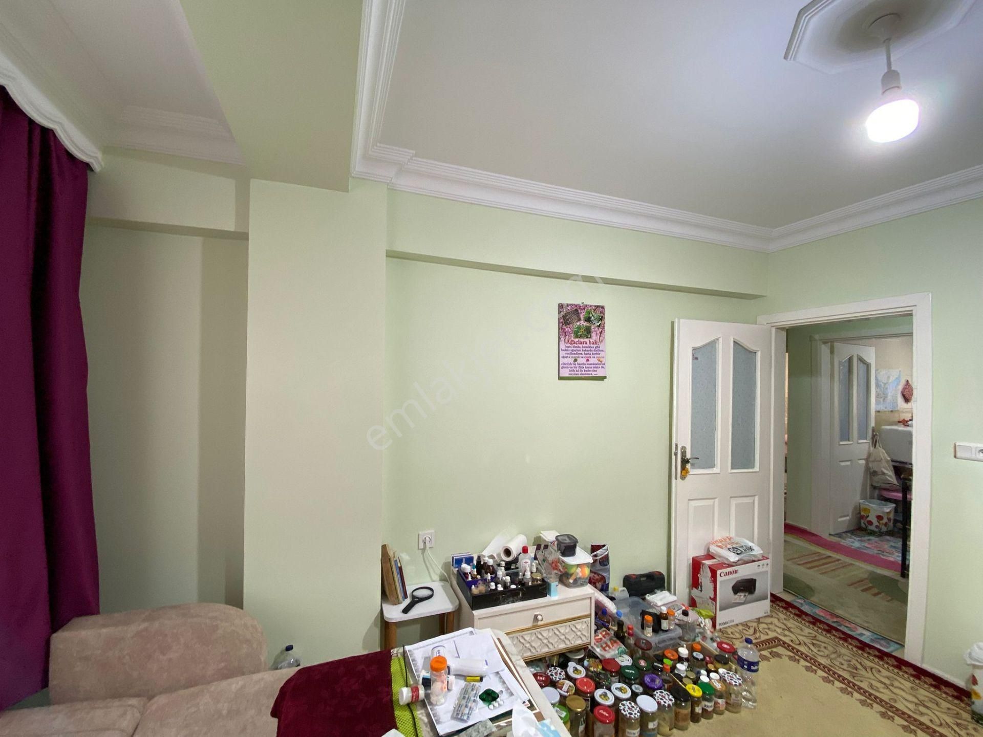 Acil Yenimahallede Satılık 2+1 Fırsat Arakat Daire - Görsel 12