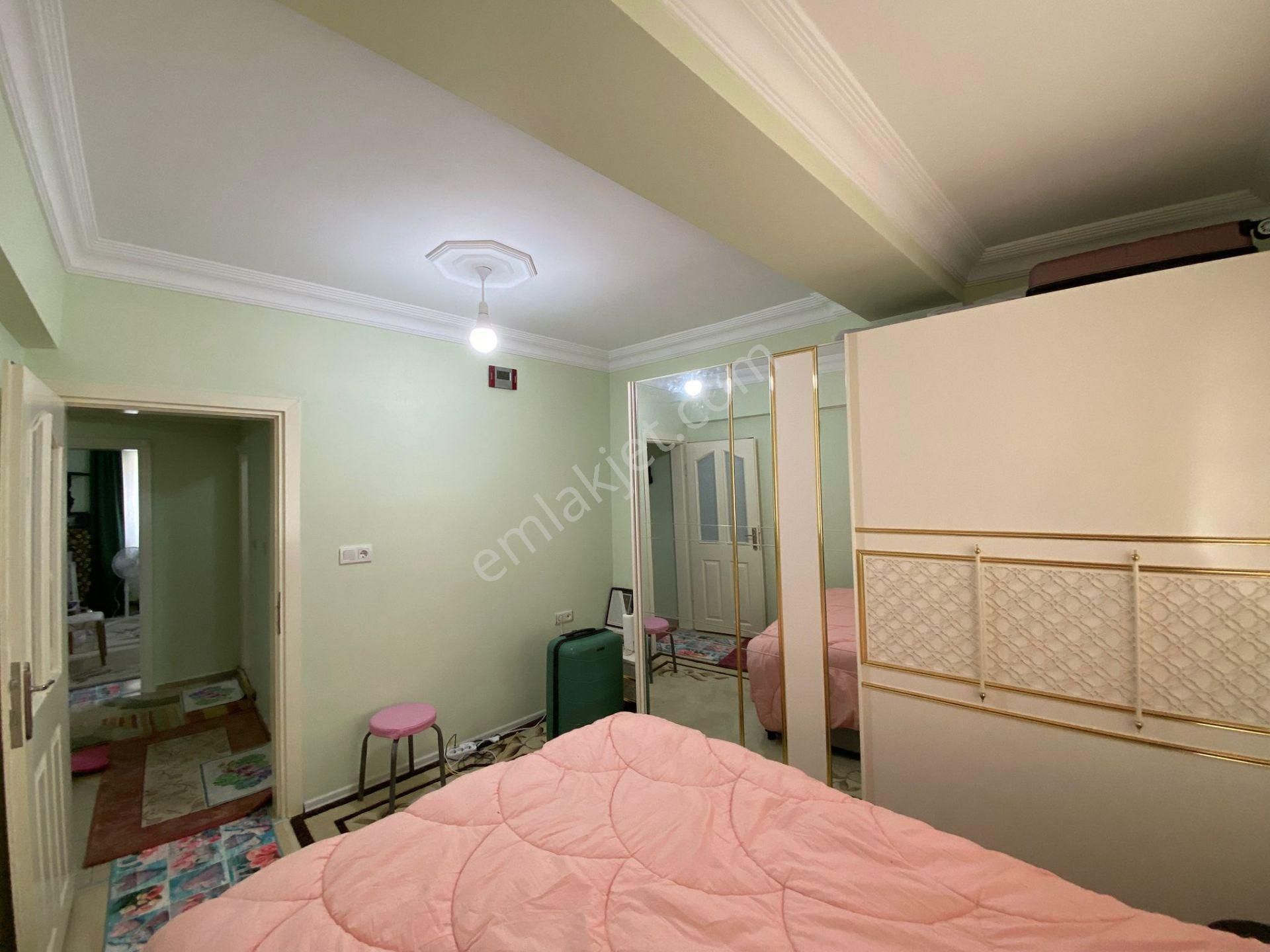 Acil Yenimahallede Satılık 2+1 Fırsat Arakat Daire - Görsel 16