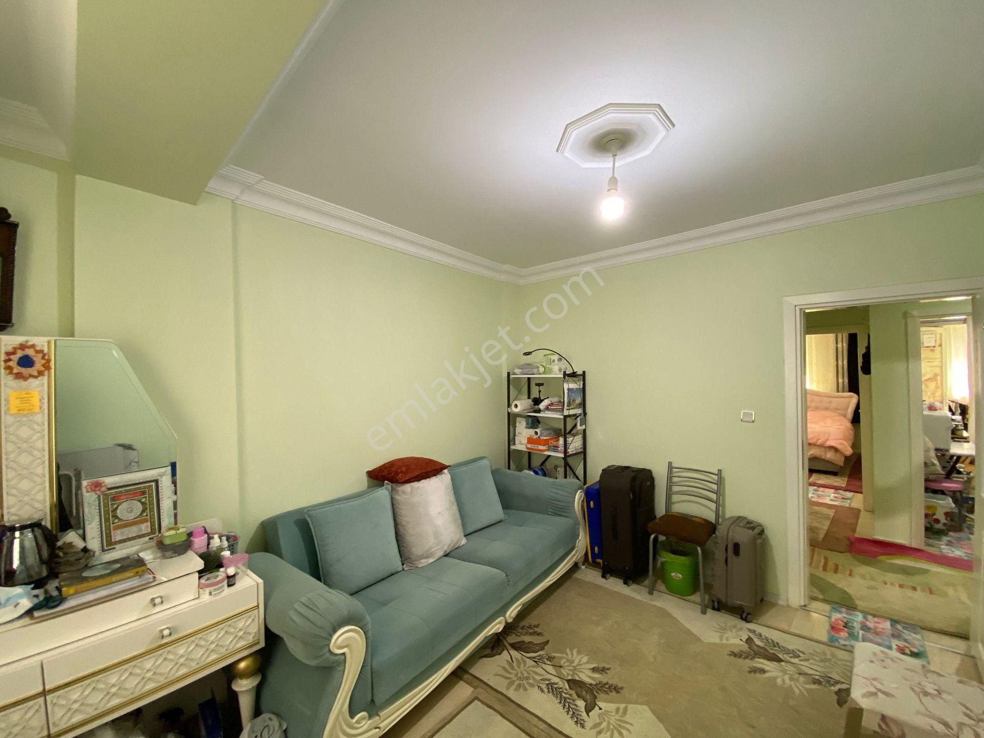 Acil Yenimahallede Satılık 2+1 Fırsat Arakat Daire - Görsel 2