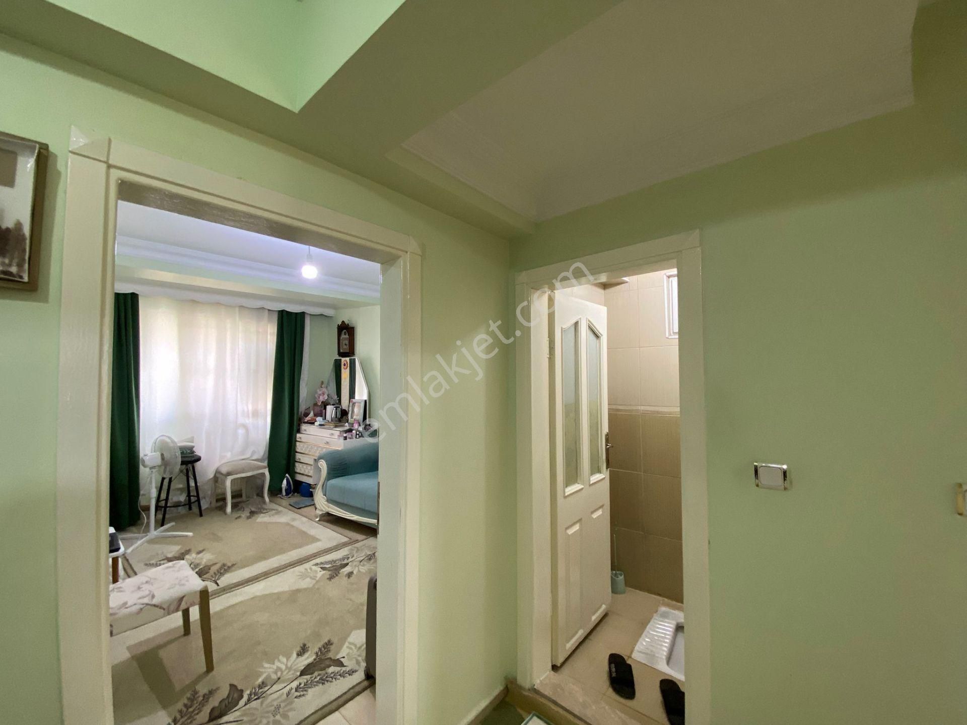 Acil Yenimahallede Satılık 2+1 Fırsat Arakat Daire - Görsel 20