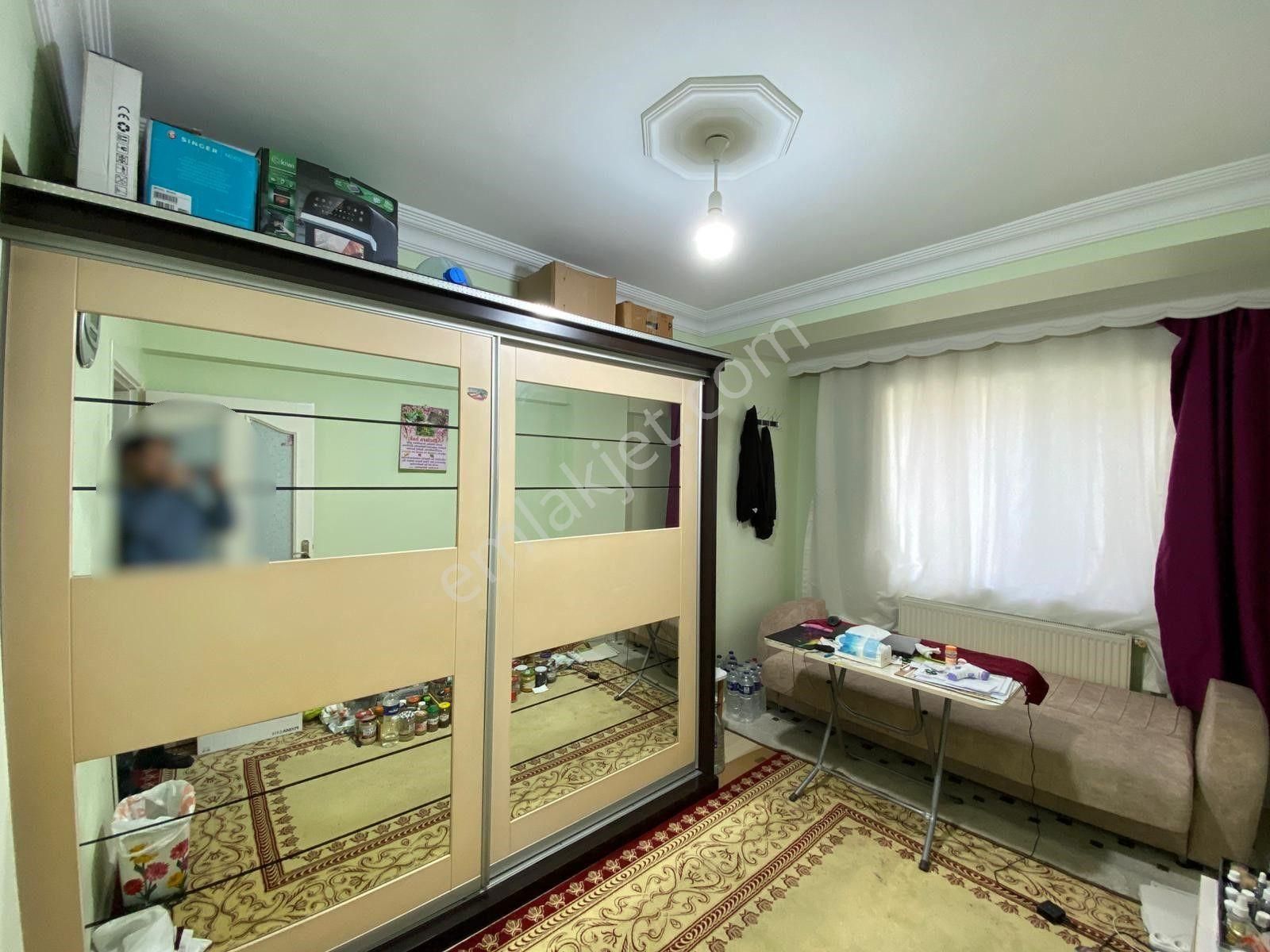 Acil Yenimahallede Satılık 2+1 Fırsat Arakat Daire - Görsel 13