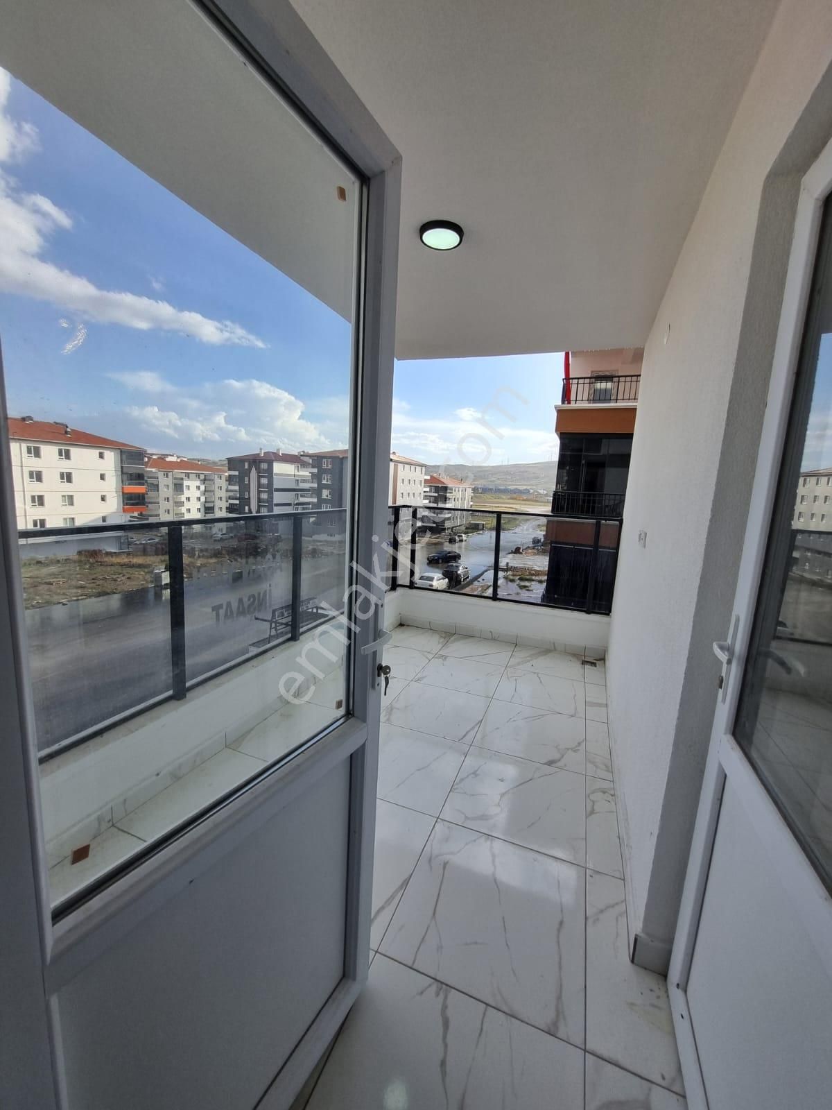 Satılık 2+1 Daire Yenikent Mustafa Kemal Mahallesinde - Görsel 14