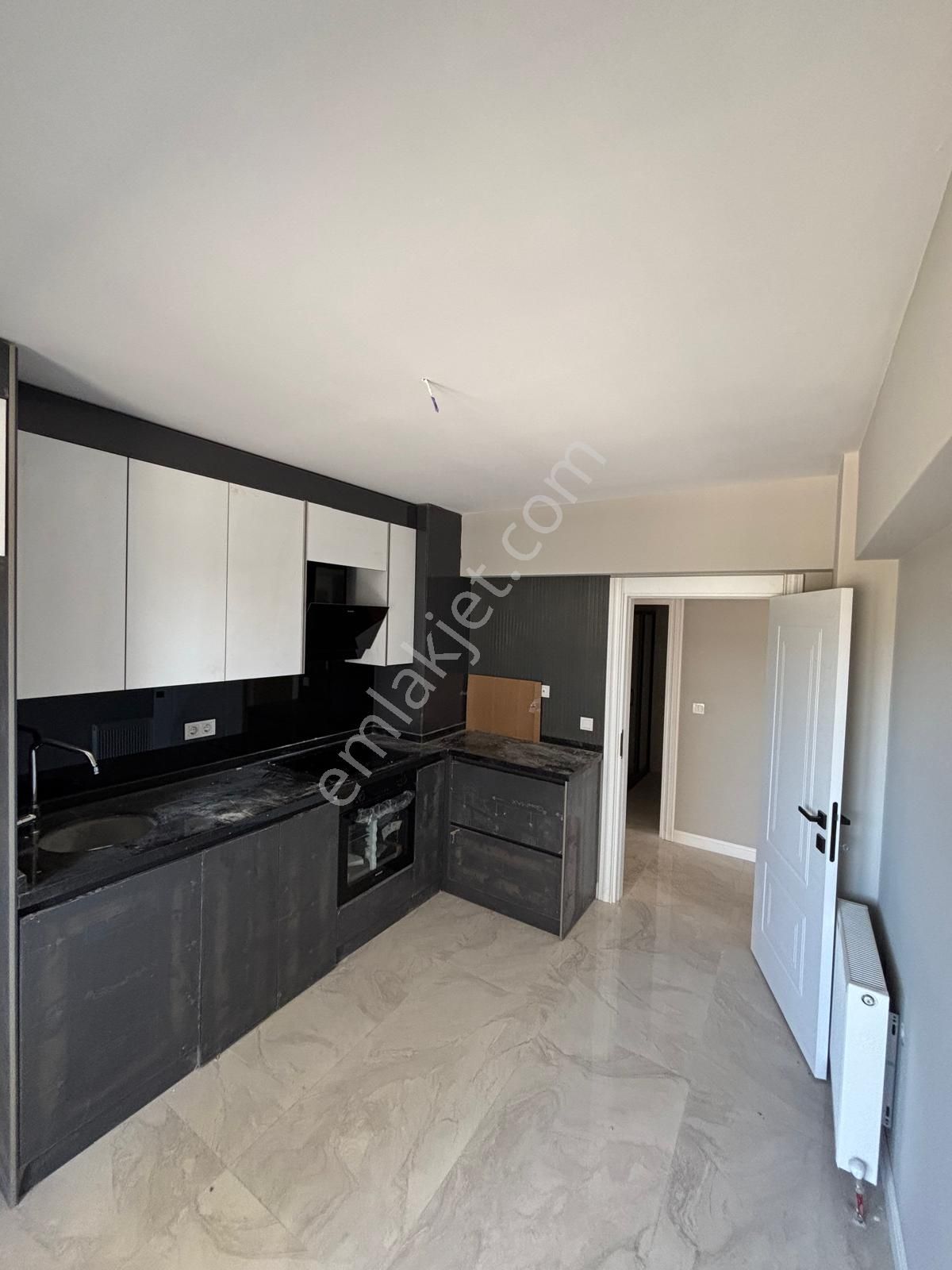 Etimesgut Parlayan Yıldız Yeşilovada 2+1 Full Yapılı Daire