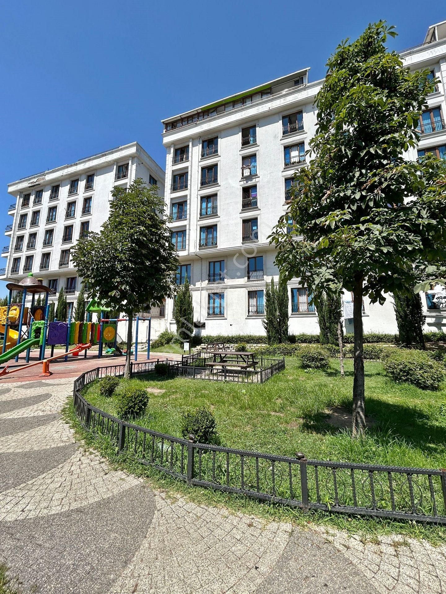 Merkezi Lokasyonda Site İçerisinde Nezih Bölgede 3+1 Satılık