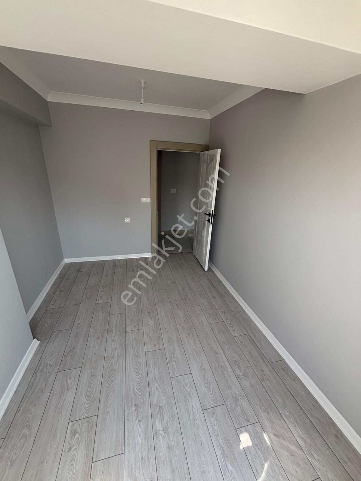 Yenikenet'de 150m² Geniş 4+1 Fırsat Daire