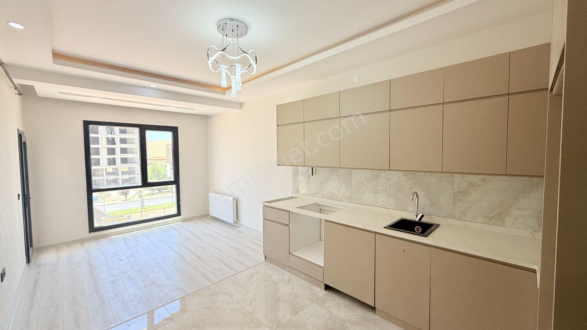 Şehir Hastanesi Güzergahında Satılık Ultra Lüks 1+1 Daire