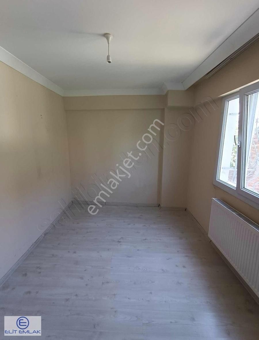 Doğalgazlı 2 + 1 Satılık Daıre - Görsel 18