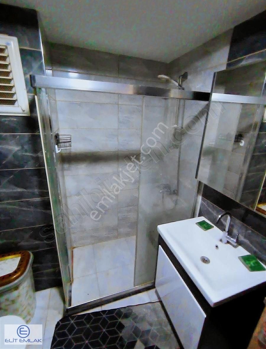 Cumhurıyet Mahallesınde 1 + 1 Eşyalı Kıralık Daıre