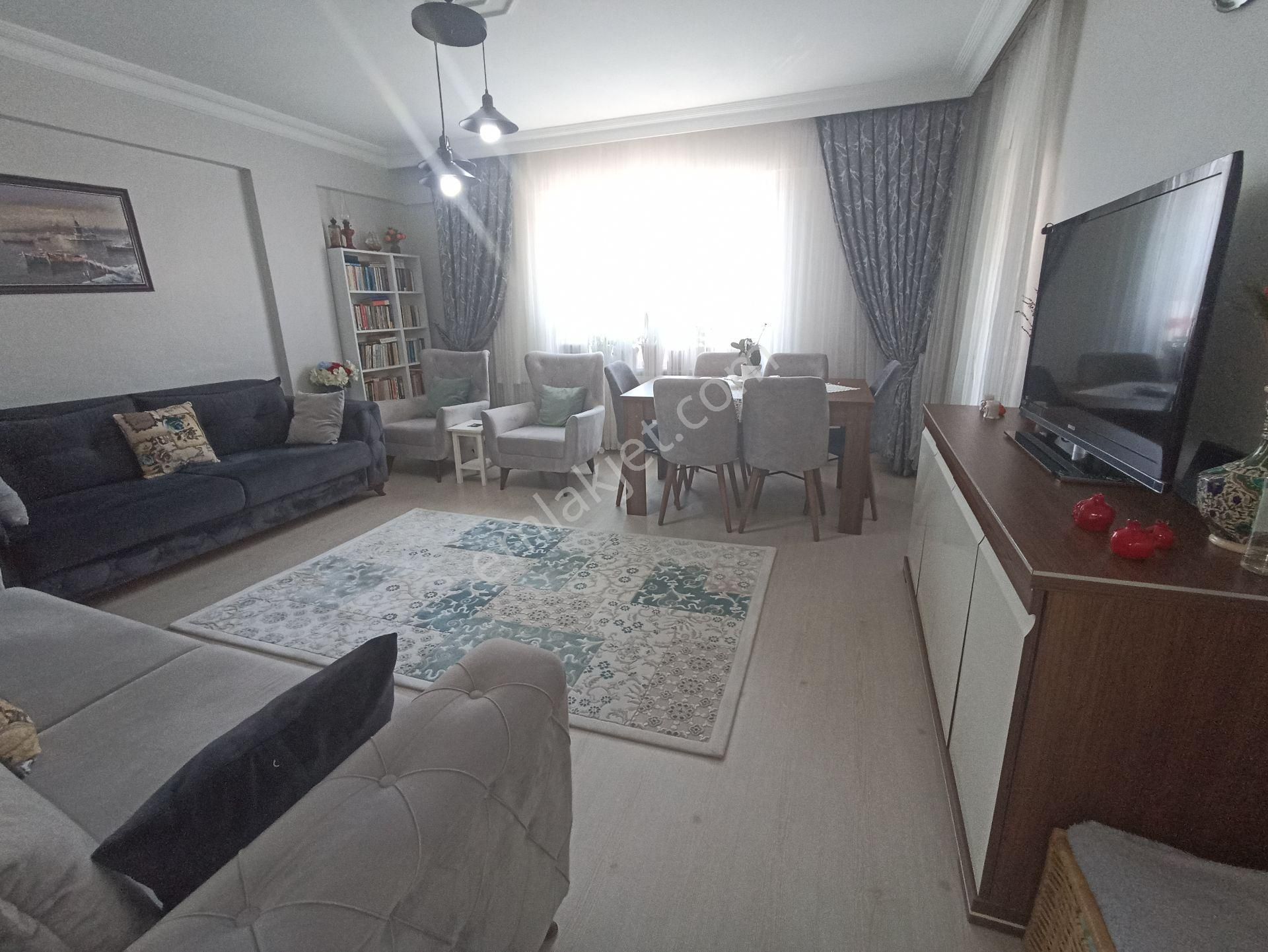 Ulaşıma, Sağlık Kuruluşlarına Ve Pazara Çok Yakın İçi Full Yapılı 85 M2 2+1 Daire