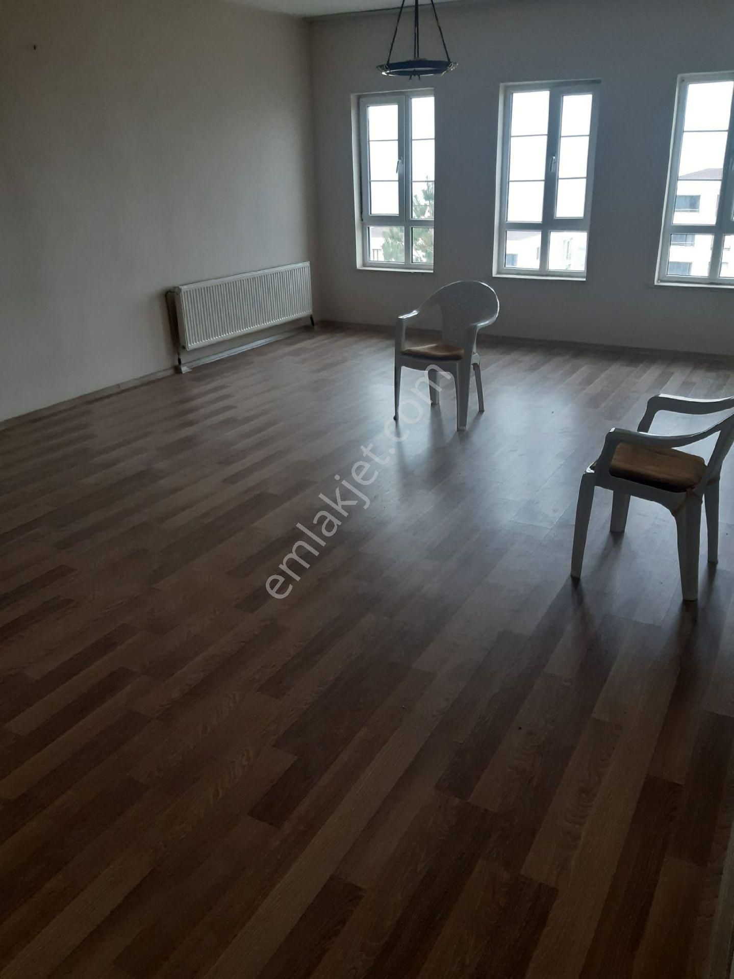 1800 Evlerde Satilik Daire Memursen Tokilerde