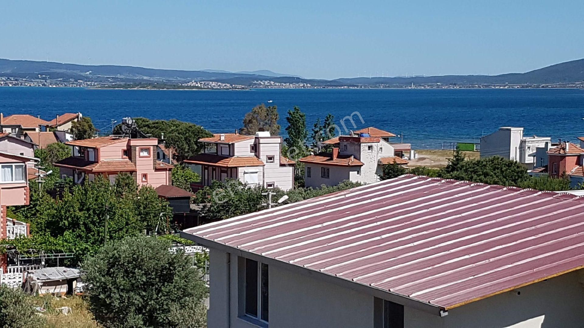 Urla Gülbahçede Denız Manzaralı Satılık 4 Katlı Villa