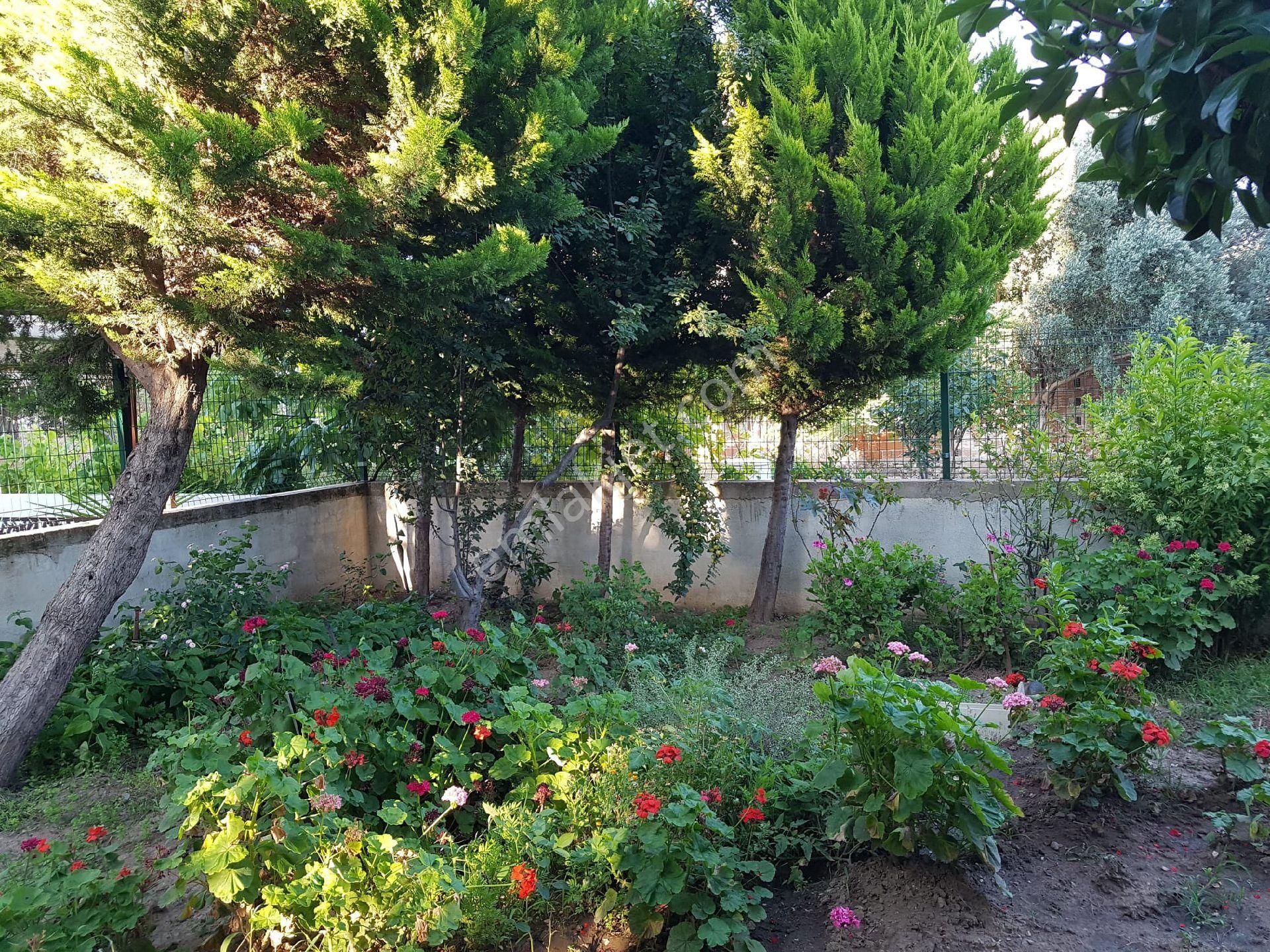 Urla Gülbahçede Denız Manzaralı Satılık 4 Katlı Villa - Görsel 18